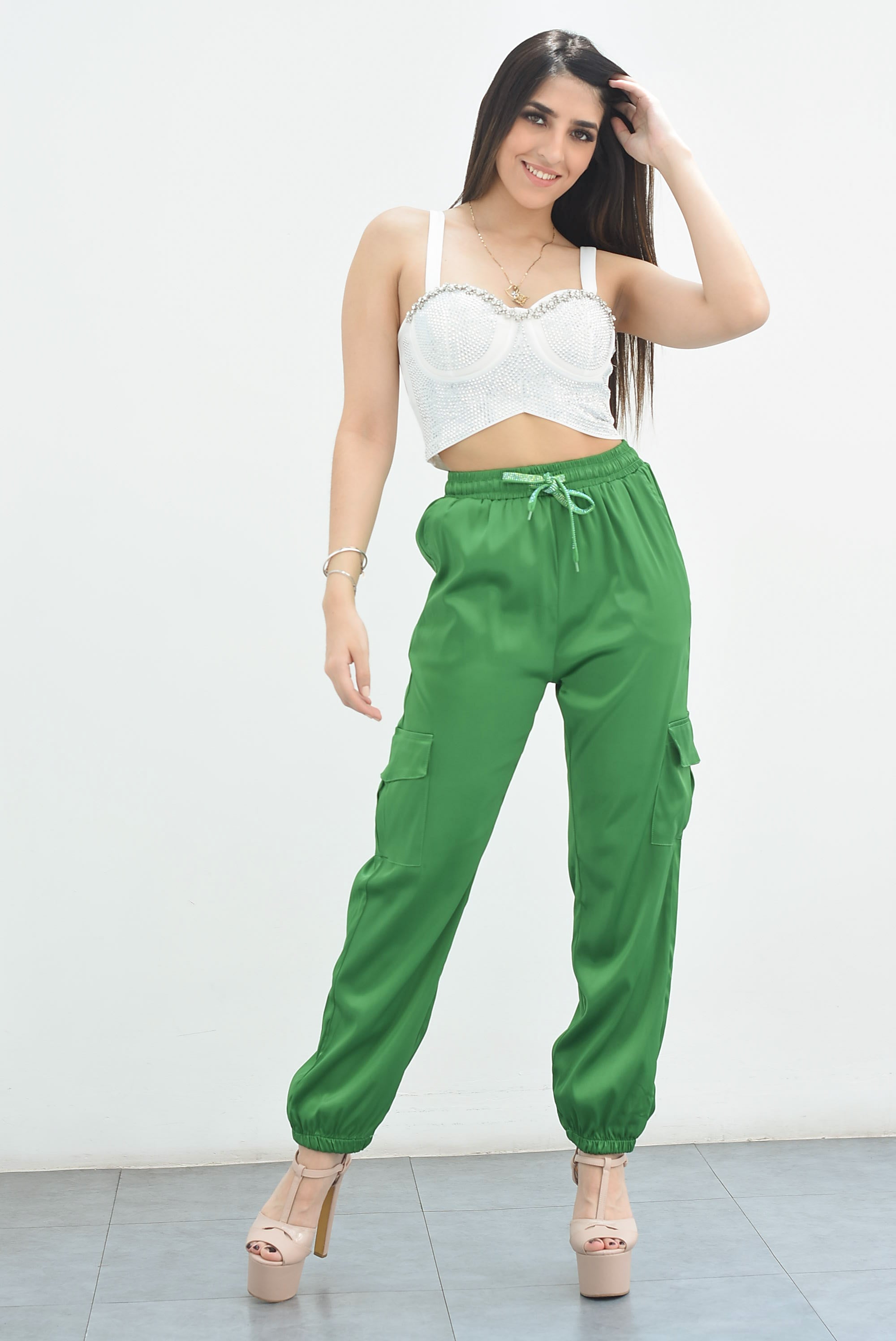 Jogger cargo satín jareta brillos Verde