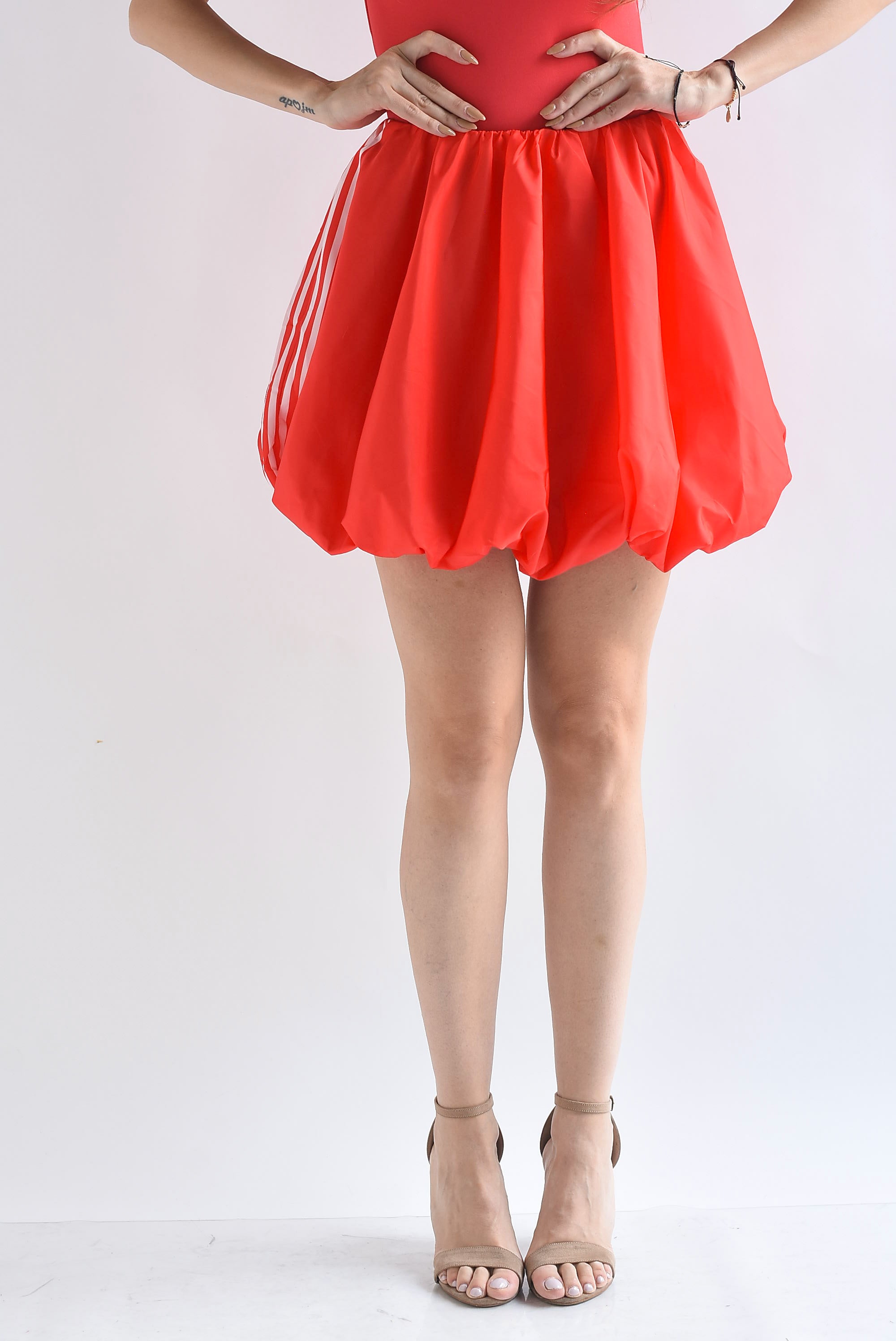 Falda globo track