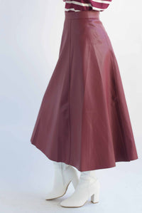 Fashion Styled Falda vinipiel corte A Vino