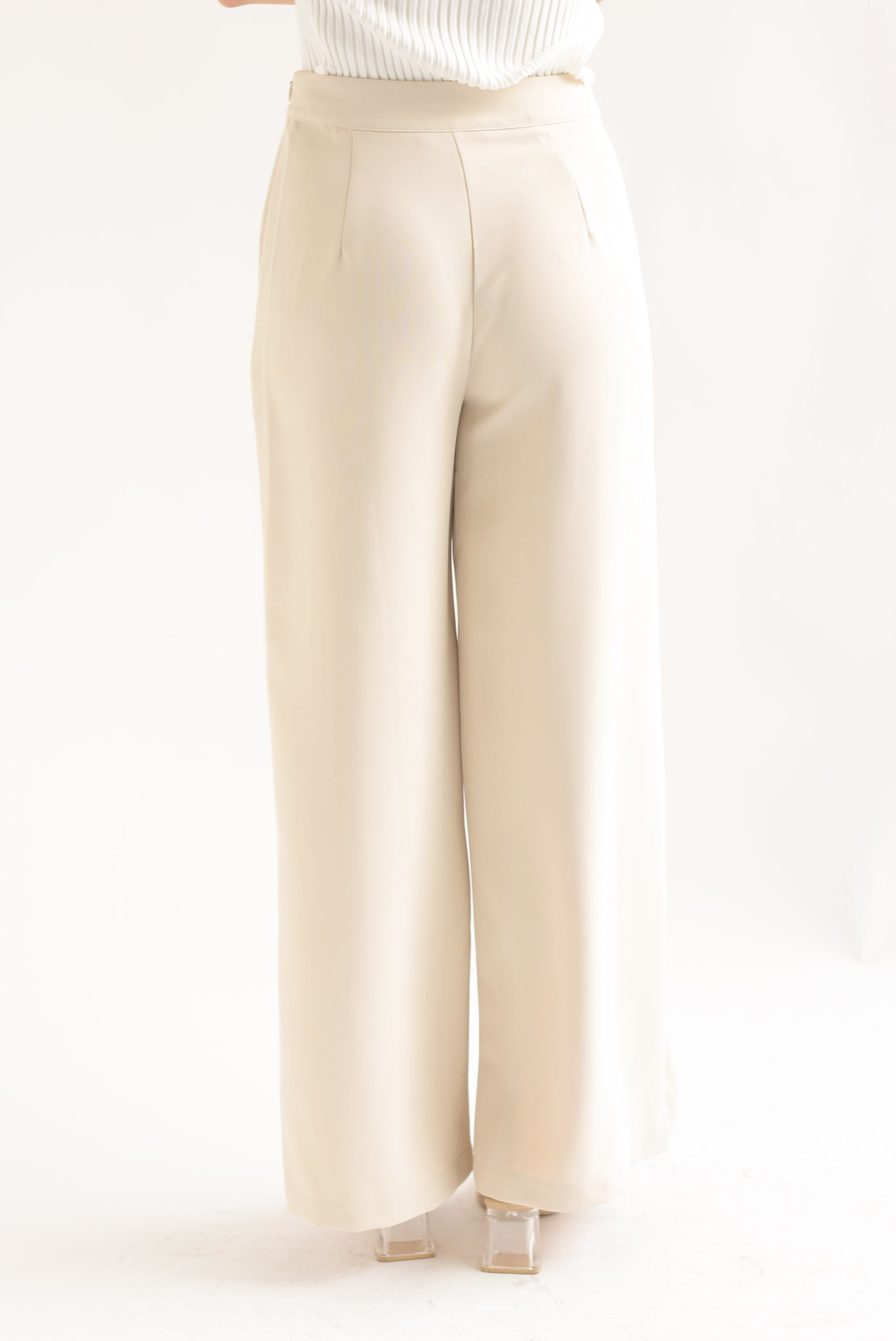 Pantalón de vestir asimétrico Beige