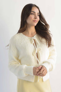 Fashion Styled Sweater fur lazos Ivory