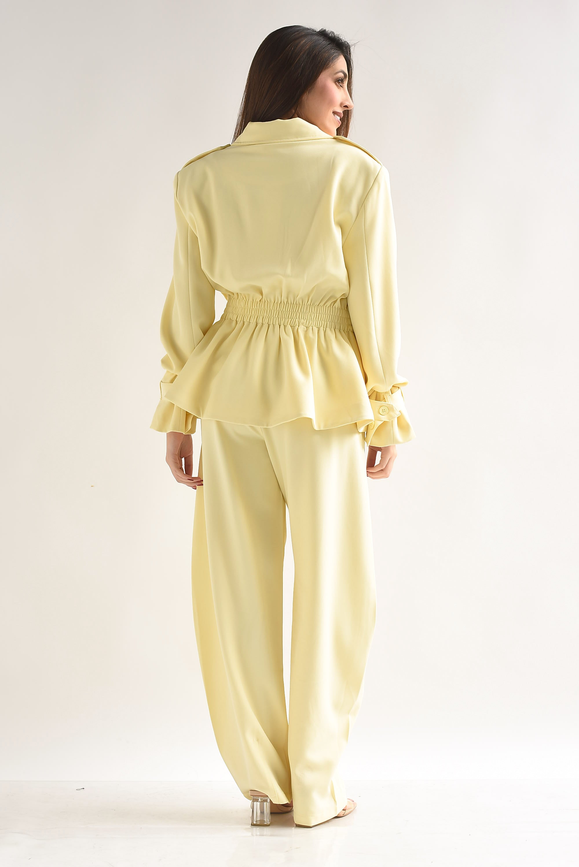 Set Pantalón sastre barrel y Chamarra peplum