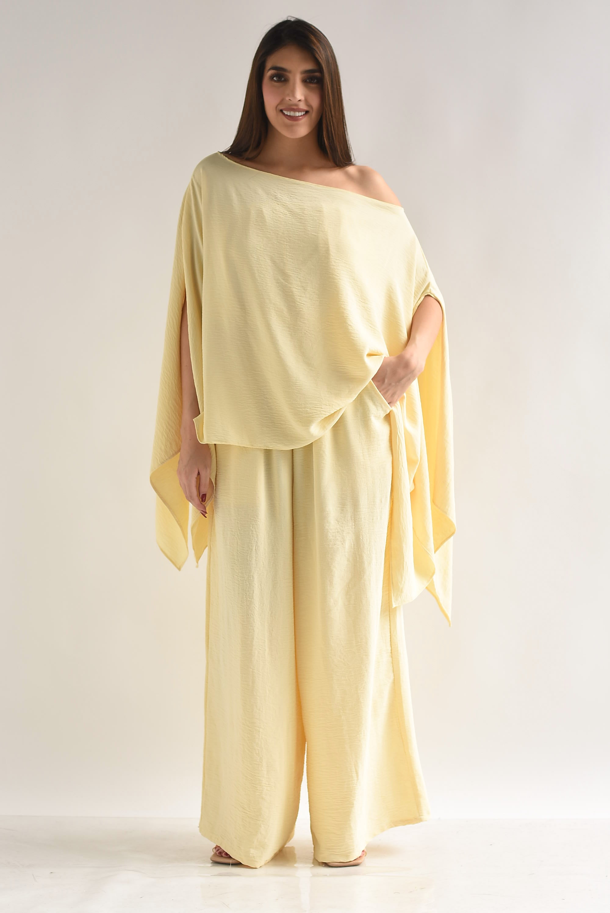 Set Pantalón, Capa poncho y Top