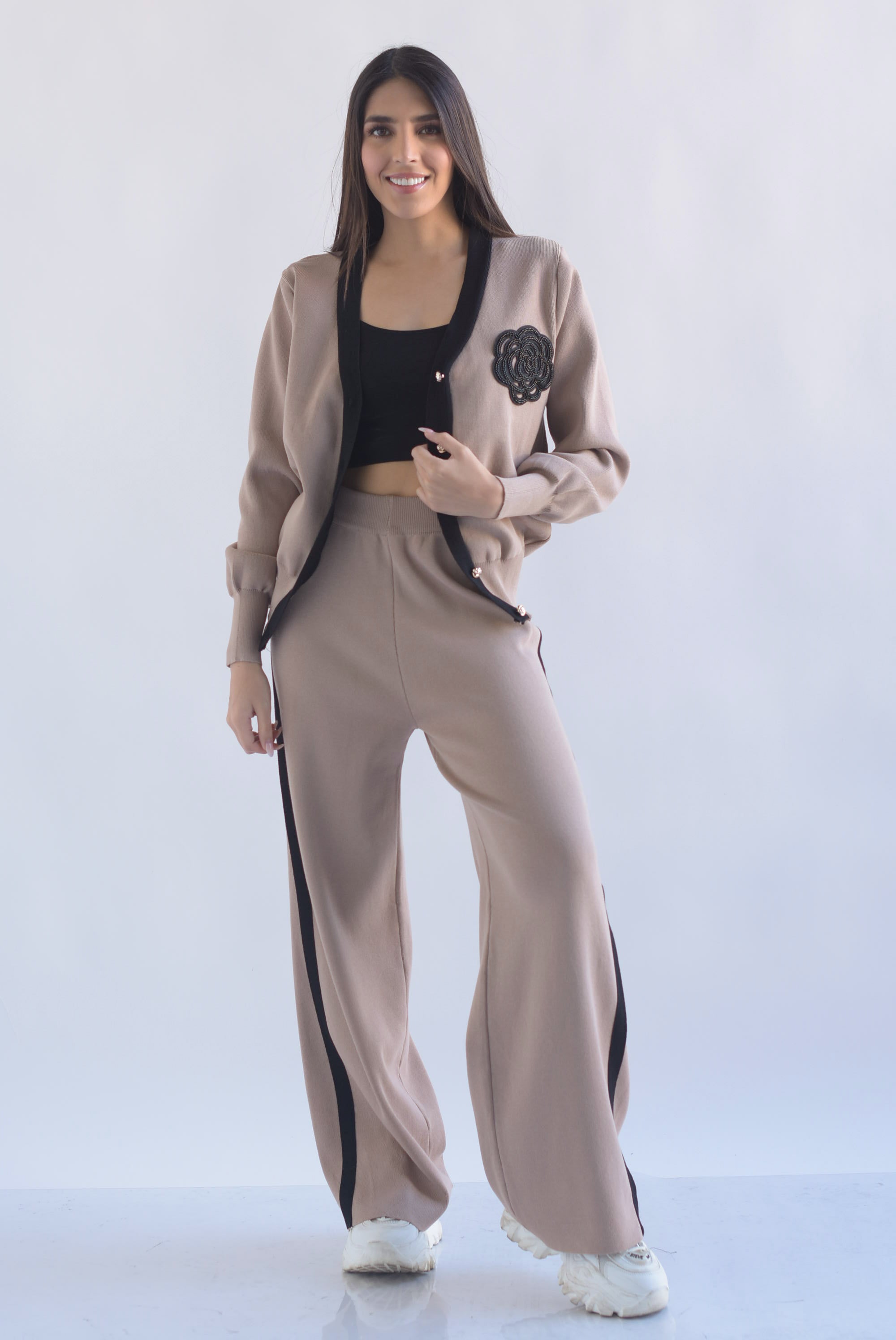 Set Pantalón track y Cárdigan Camelia punto