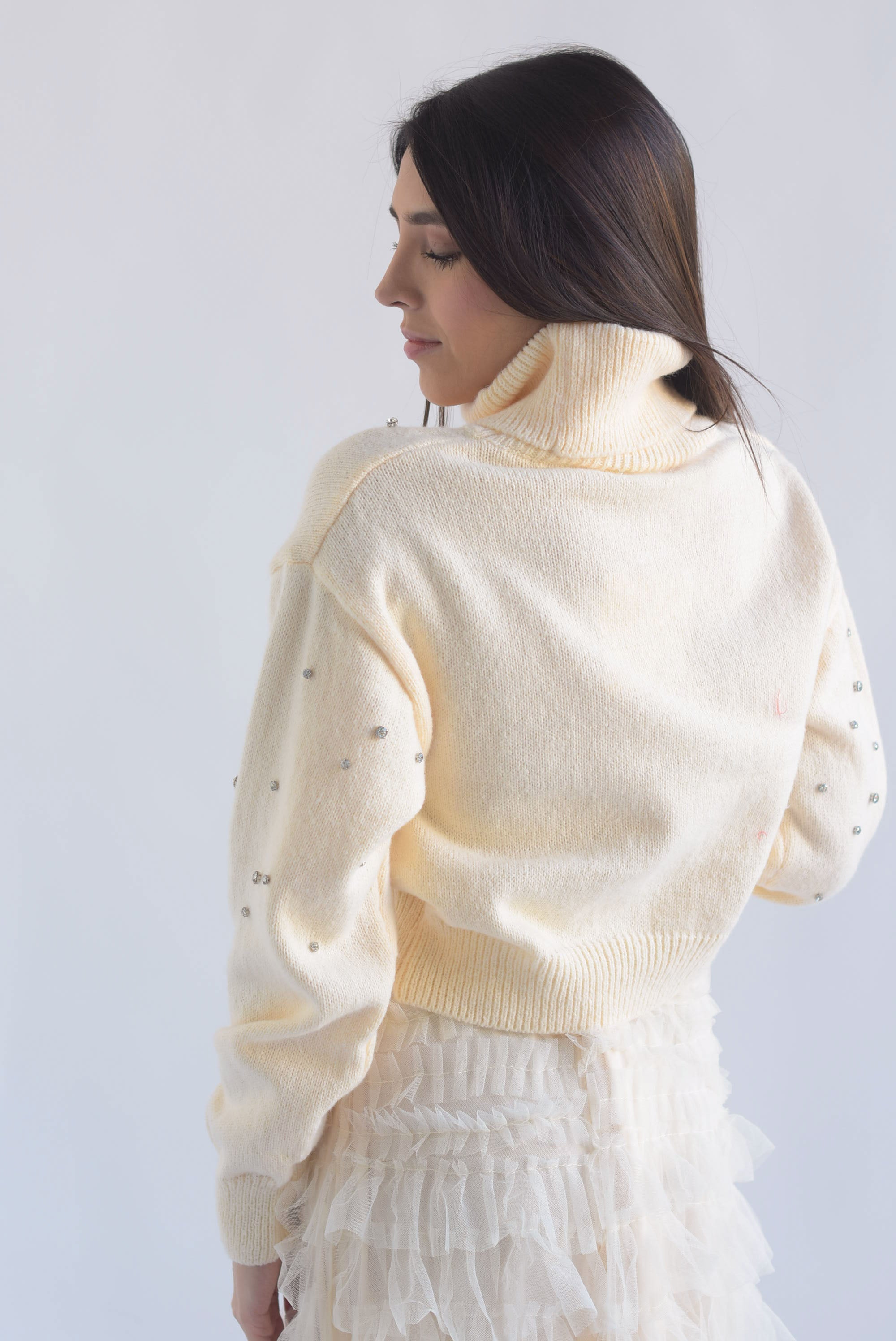 Sweater cuello alto brillos