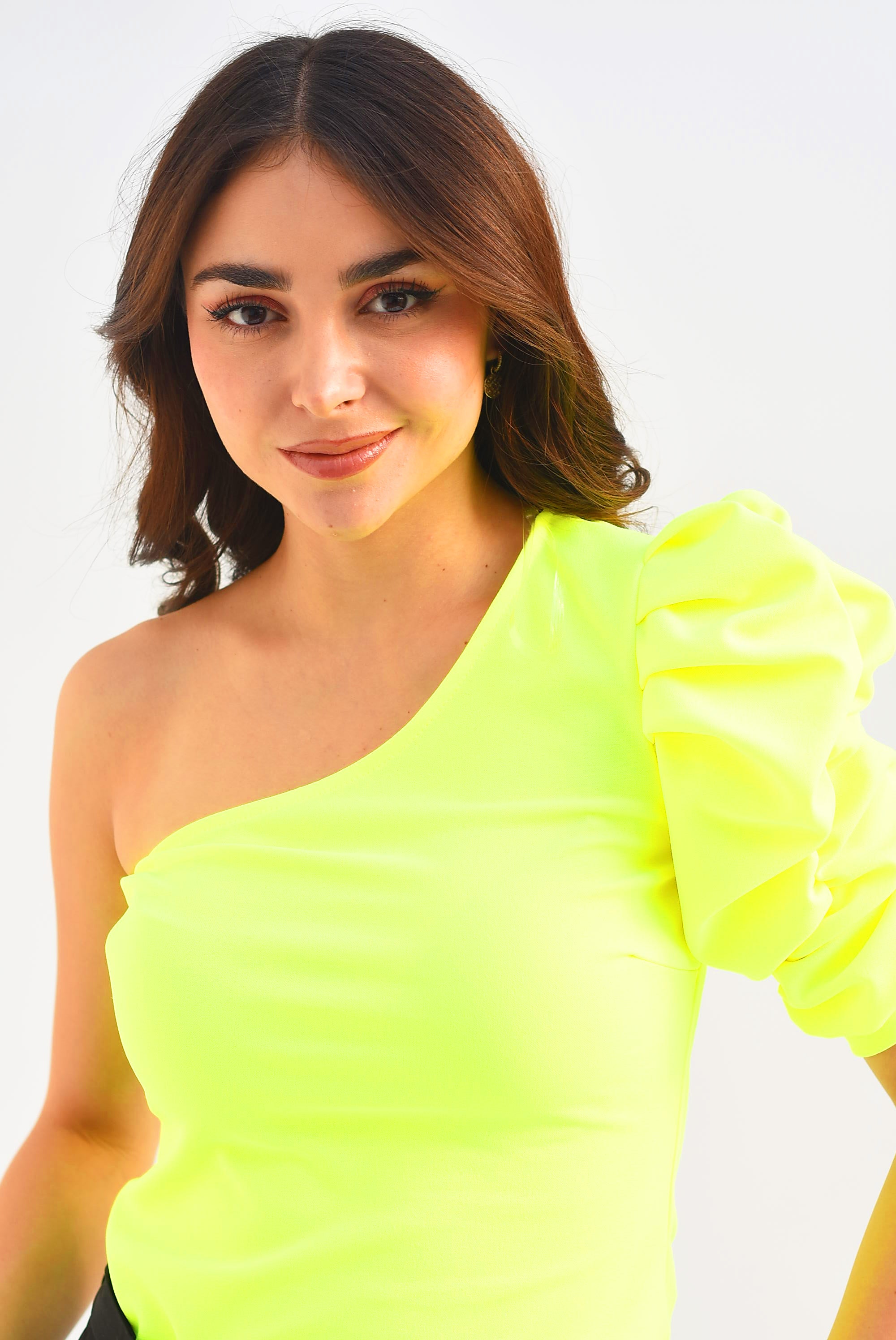 Blusa una manga puffy Amarillo Neón