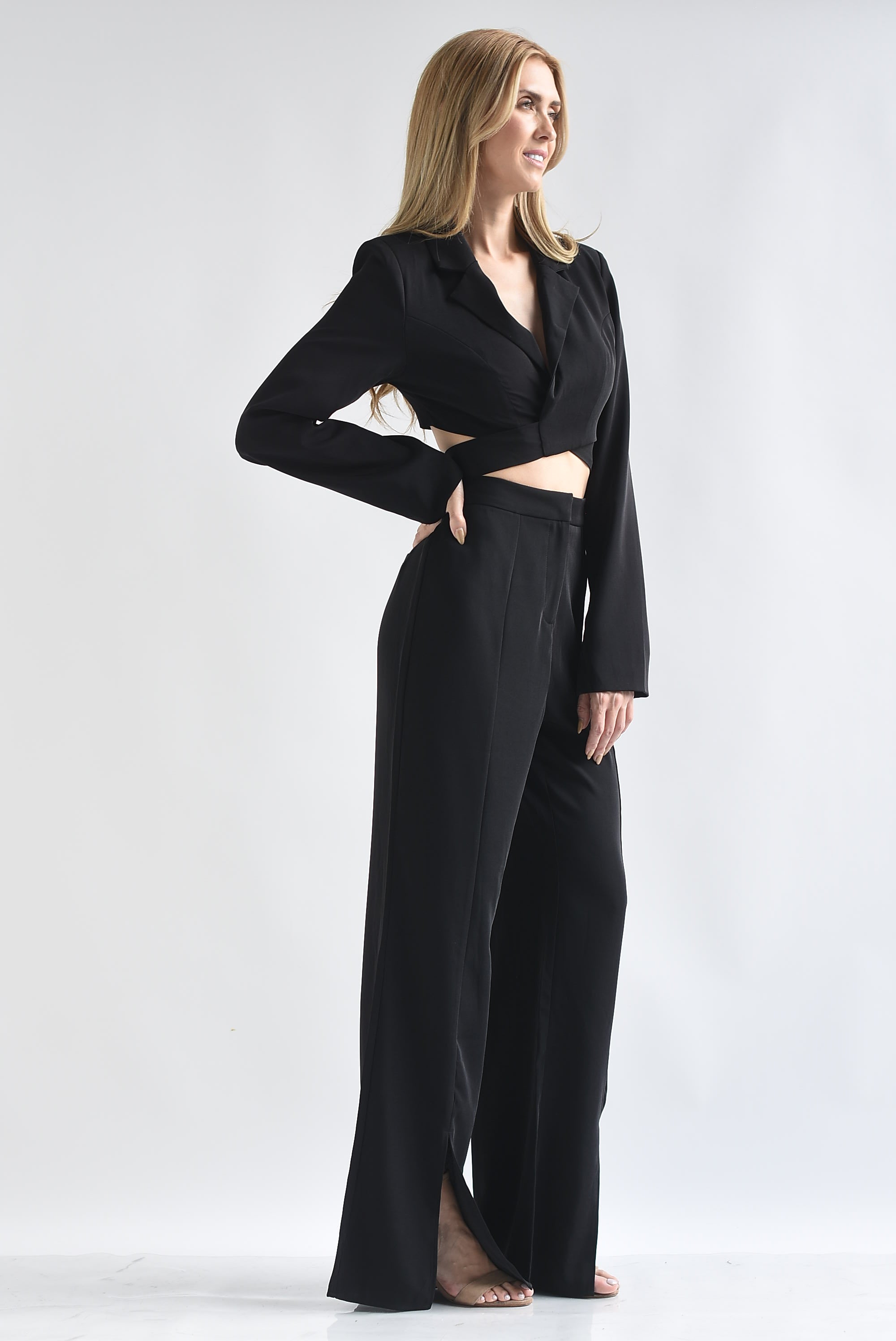 Set Pantalón y Saco crop Negro