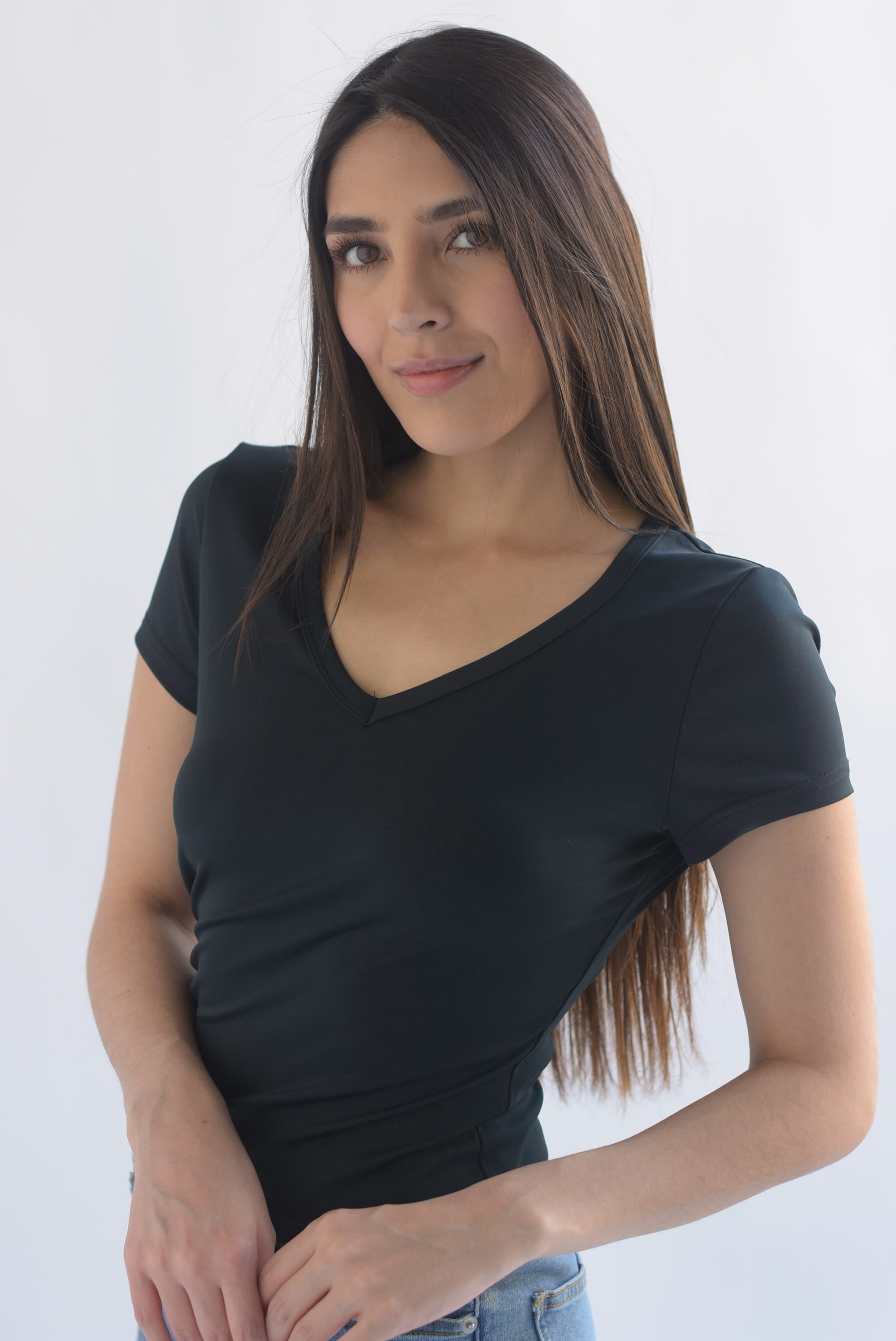 Top manga corta cuello V licra