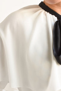 Fashion Styled Blusa lentejuela con capa gasa