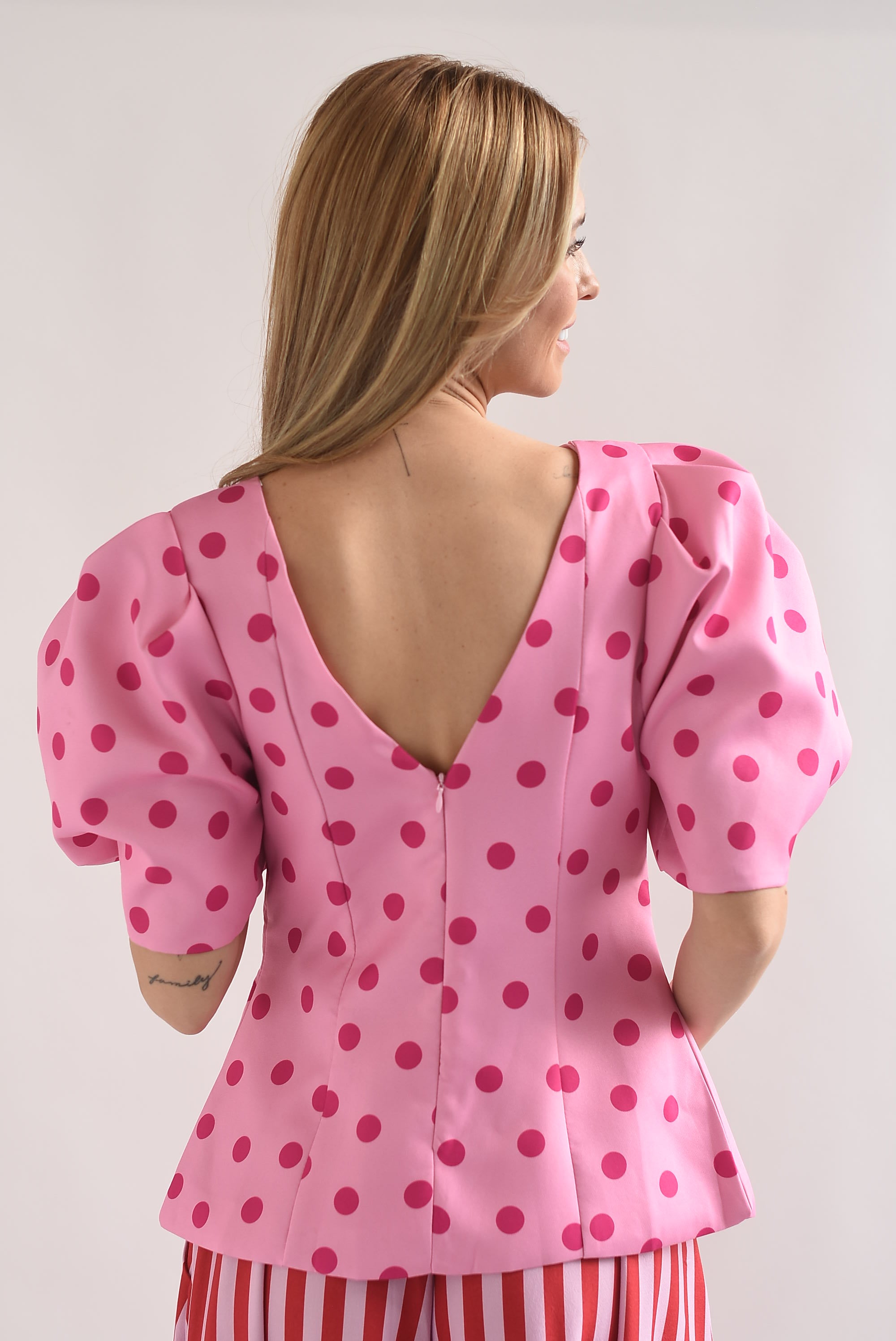 Blusa peplum manga globo polka dots chunky