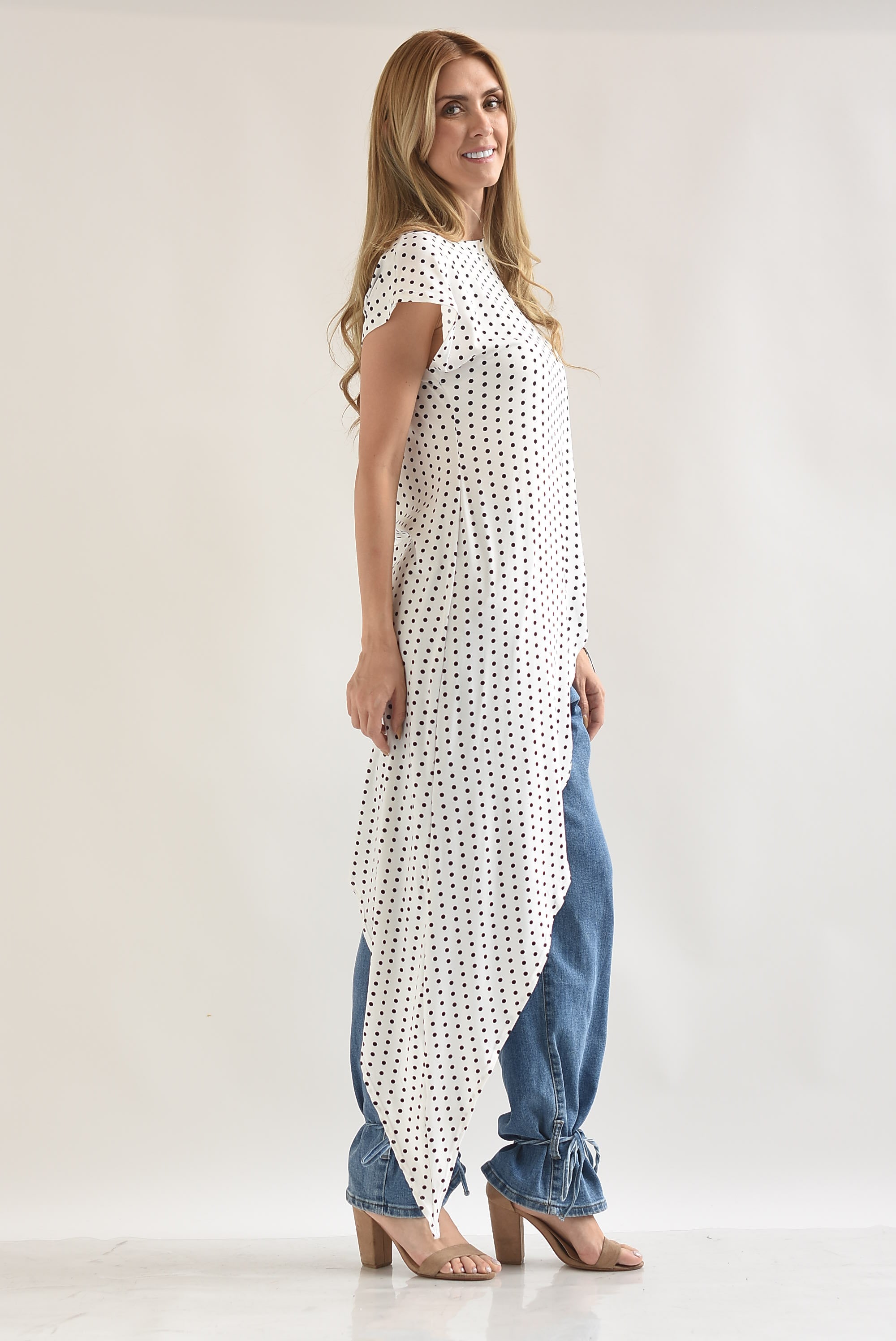 Maxi T-Shirt asimétrica polka dots