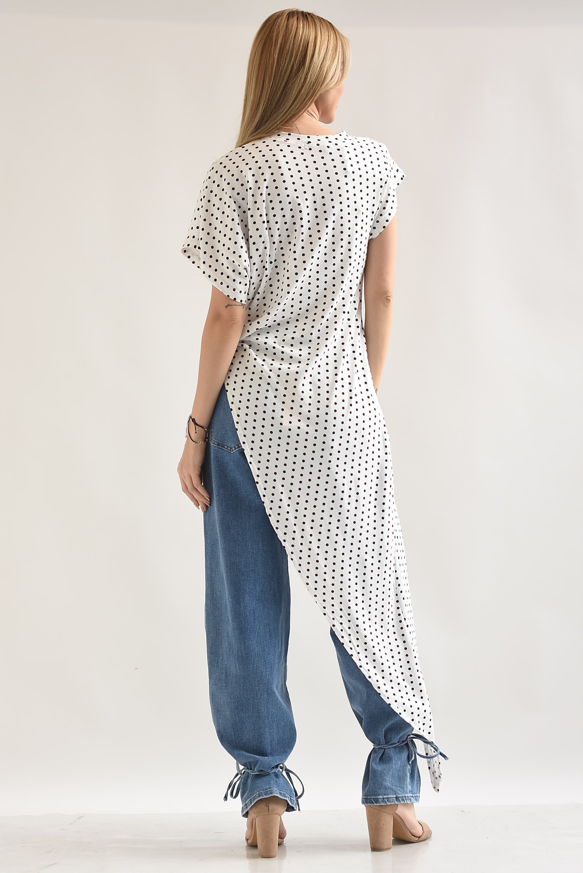 Maxi T-Shirt asimétrica polka dots