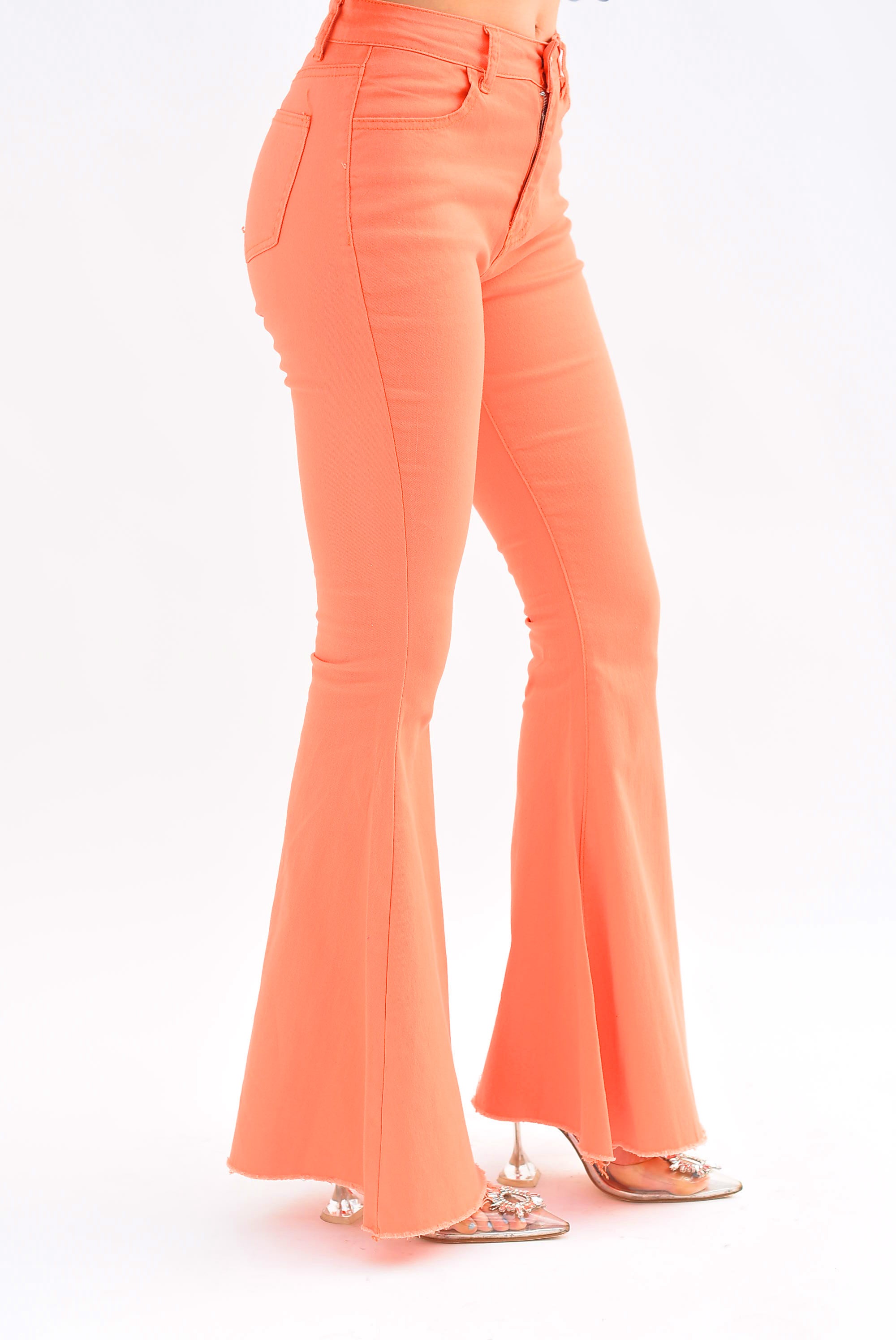 Jeans acampanados Naranja
