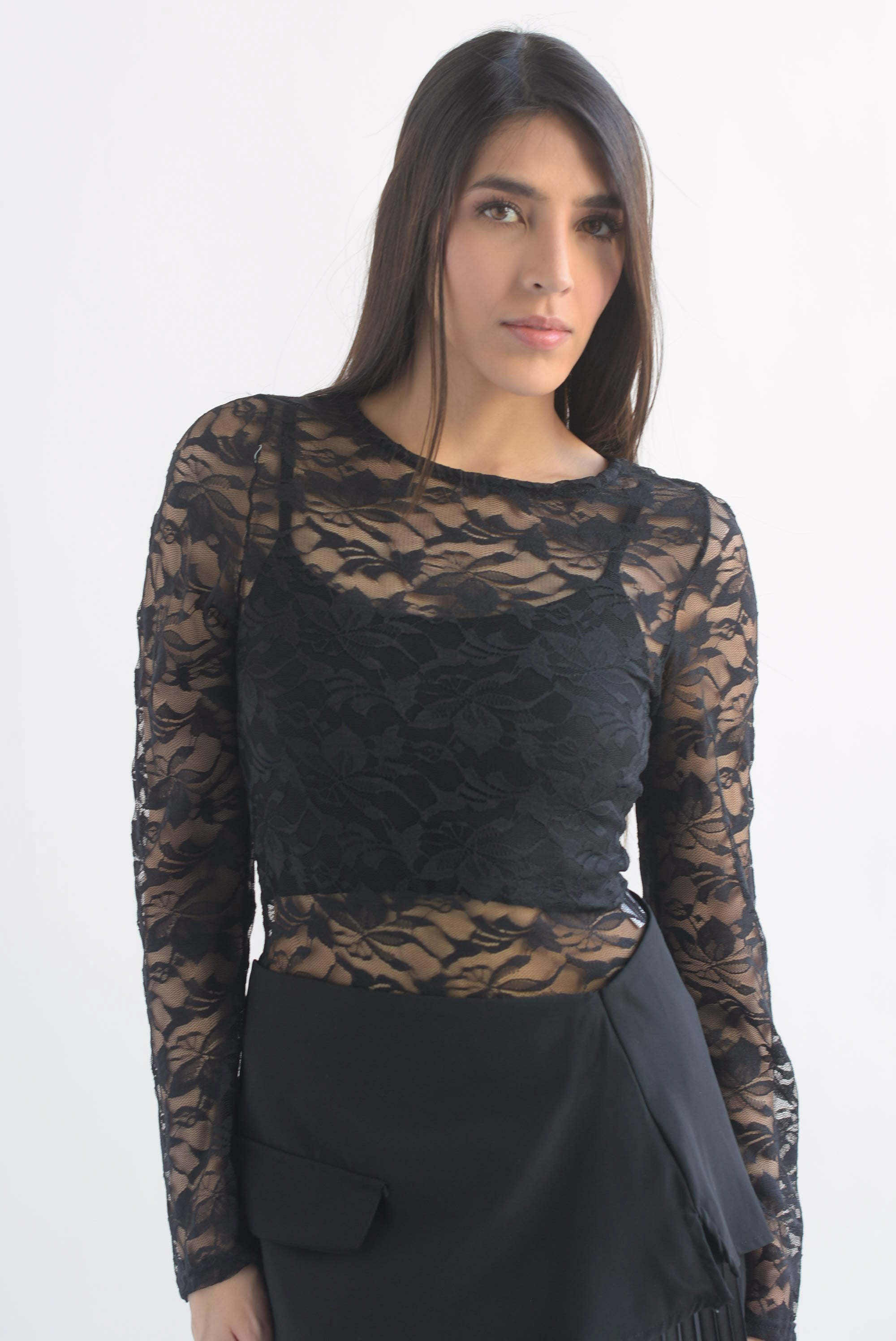 Body encaje manga larga