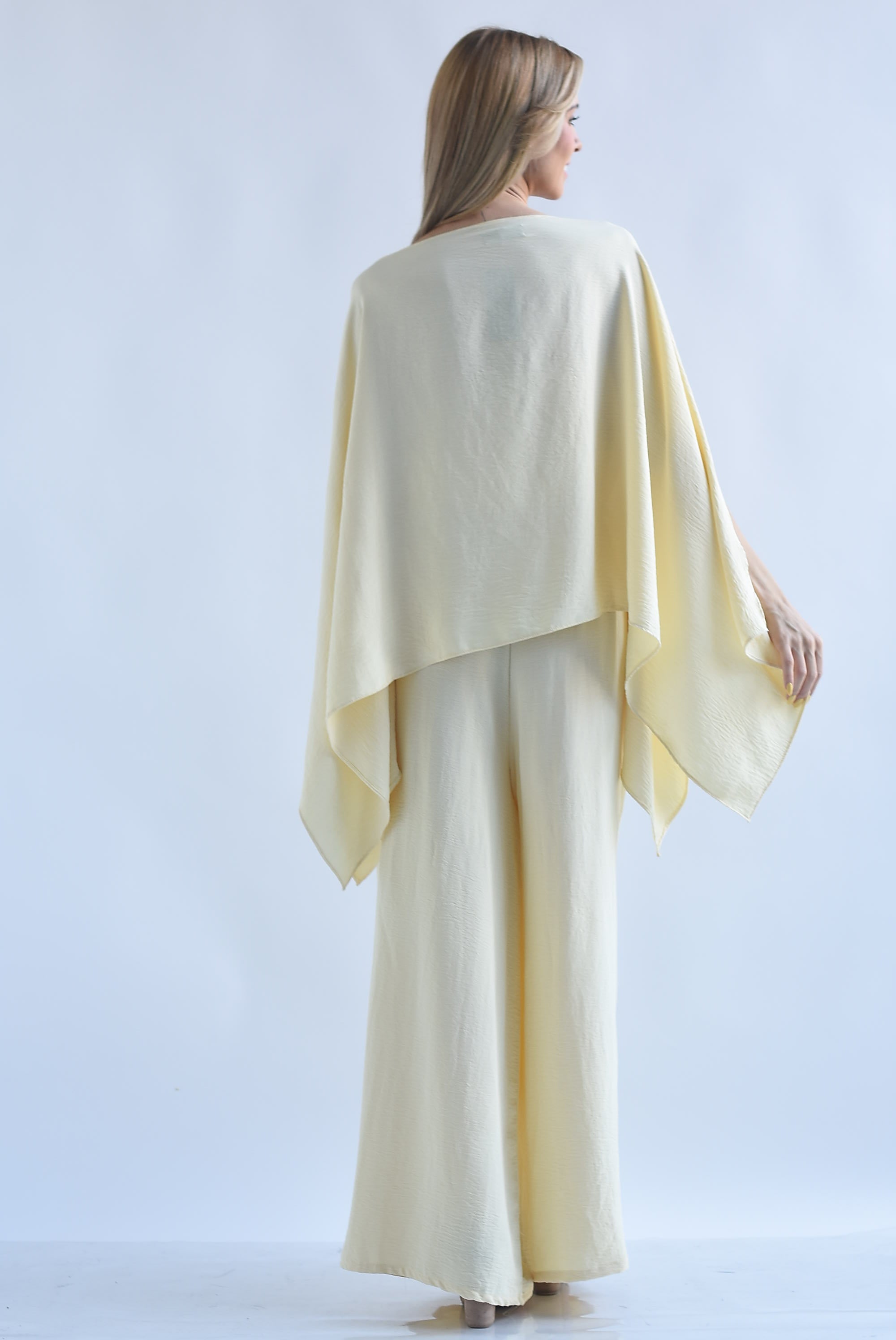 Set Pantalón, Capa poncho y Top