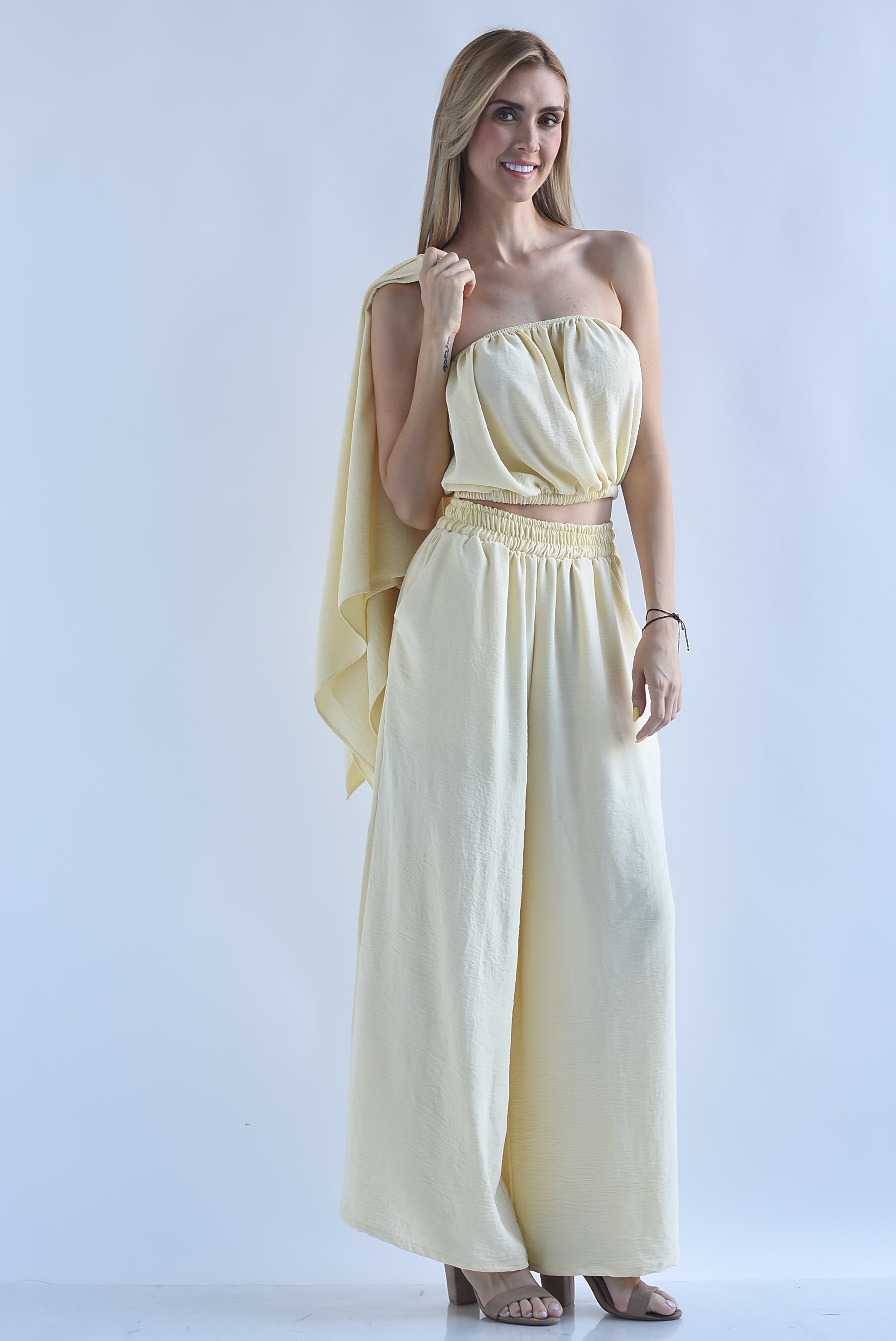 Set Pantalón, Capa poncho y Top