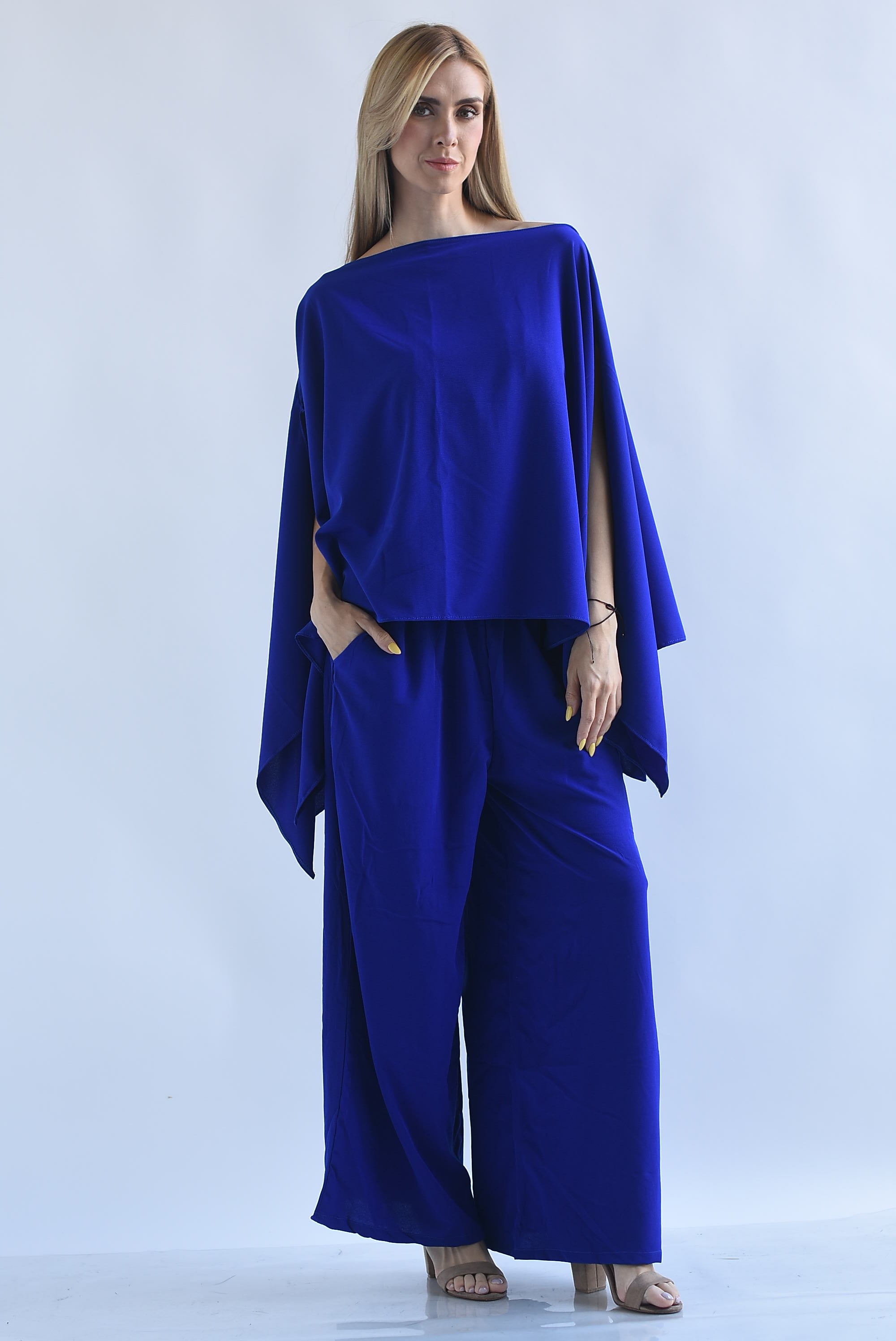 Set Pantalón, Capa poncho y Top