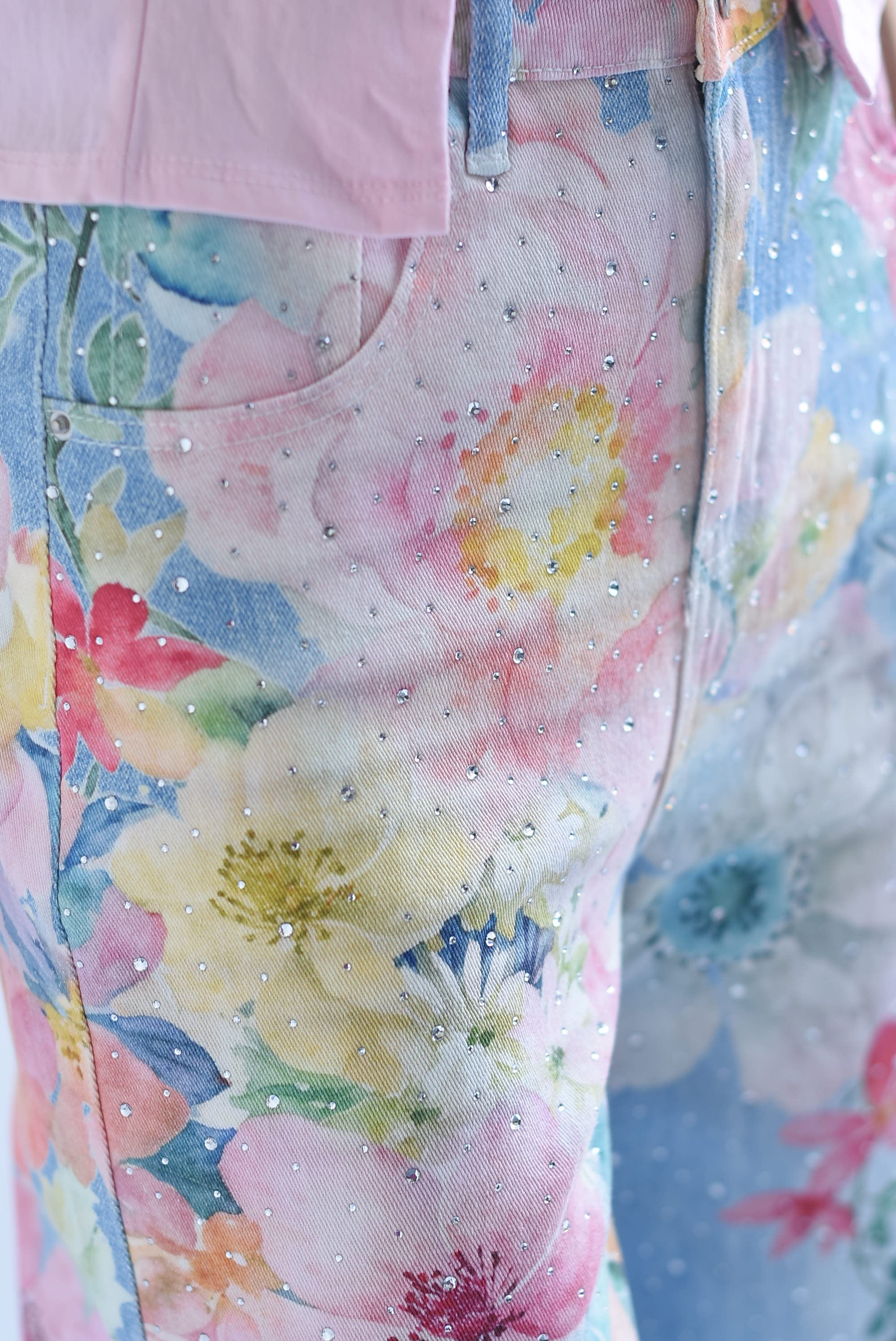 Jeans flores acuarela brillos