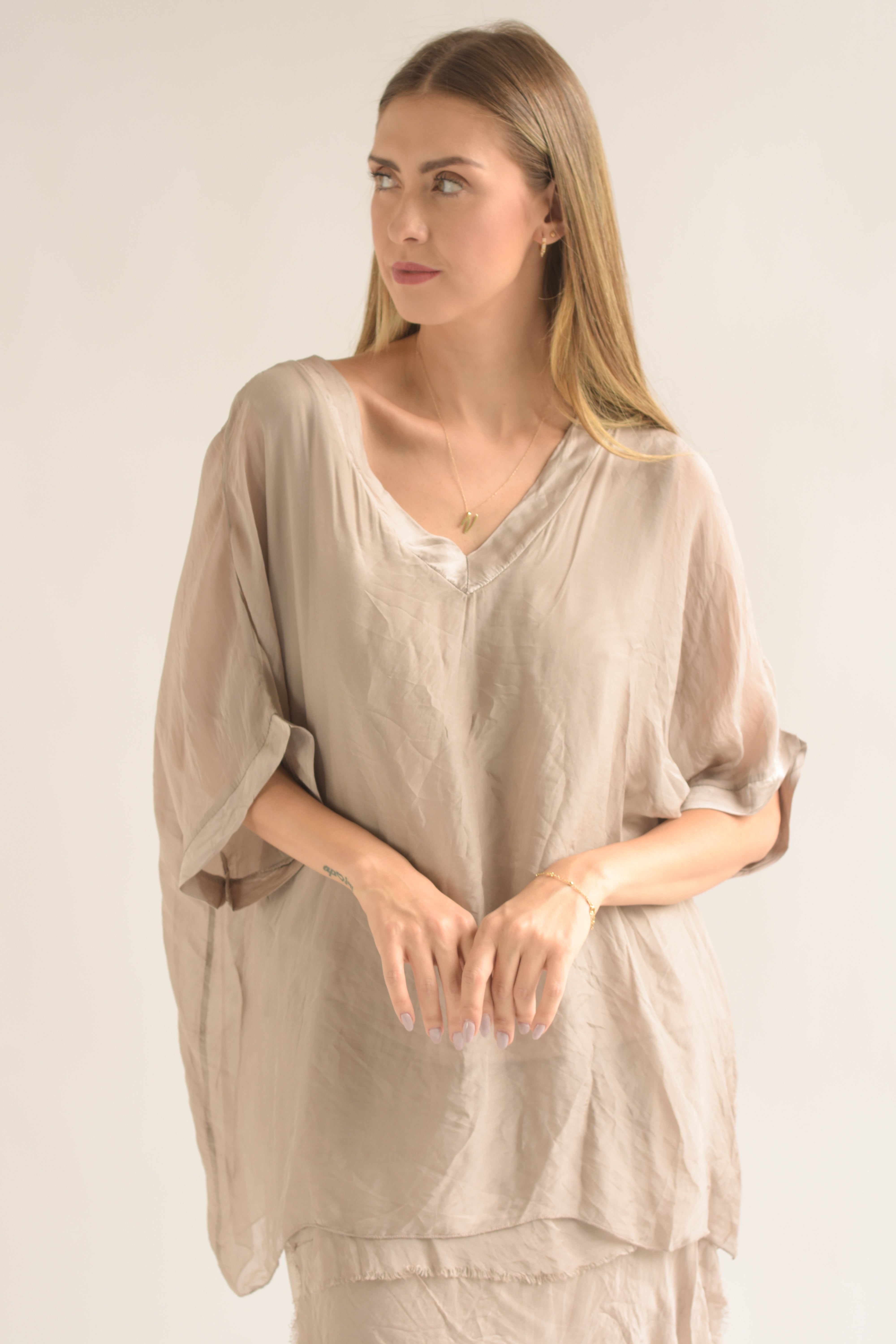 Set Falda larga olanes y Blusón Greige