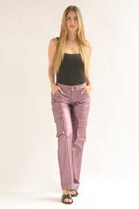 Fashion Styled Pantalón vinipiel cargo metalizado Morado