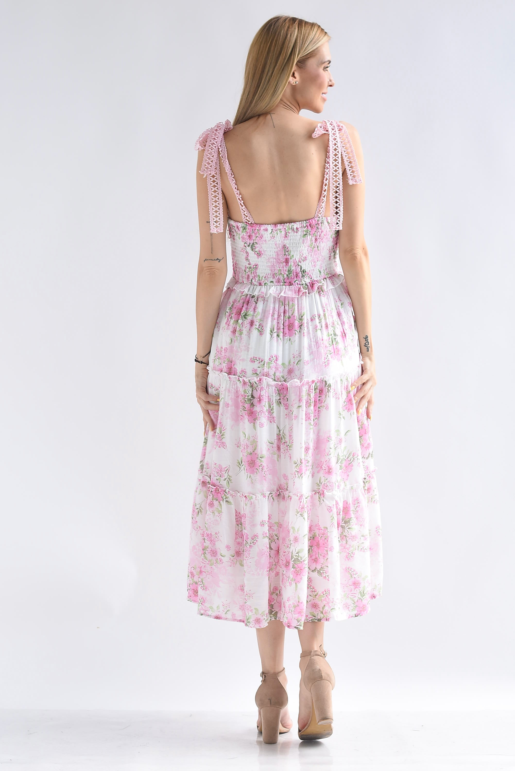 Vestido tirante encaje flores