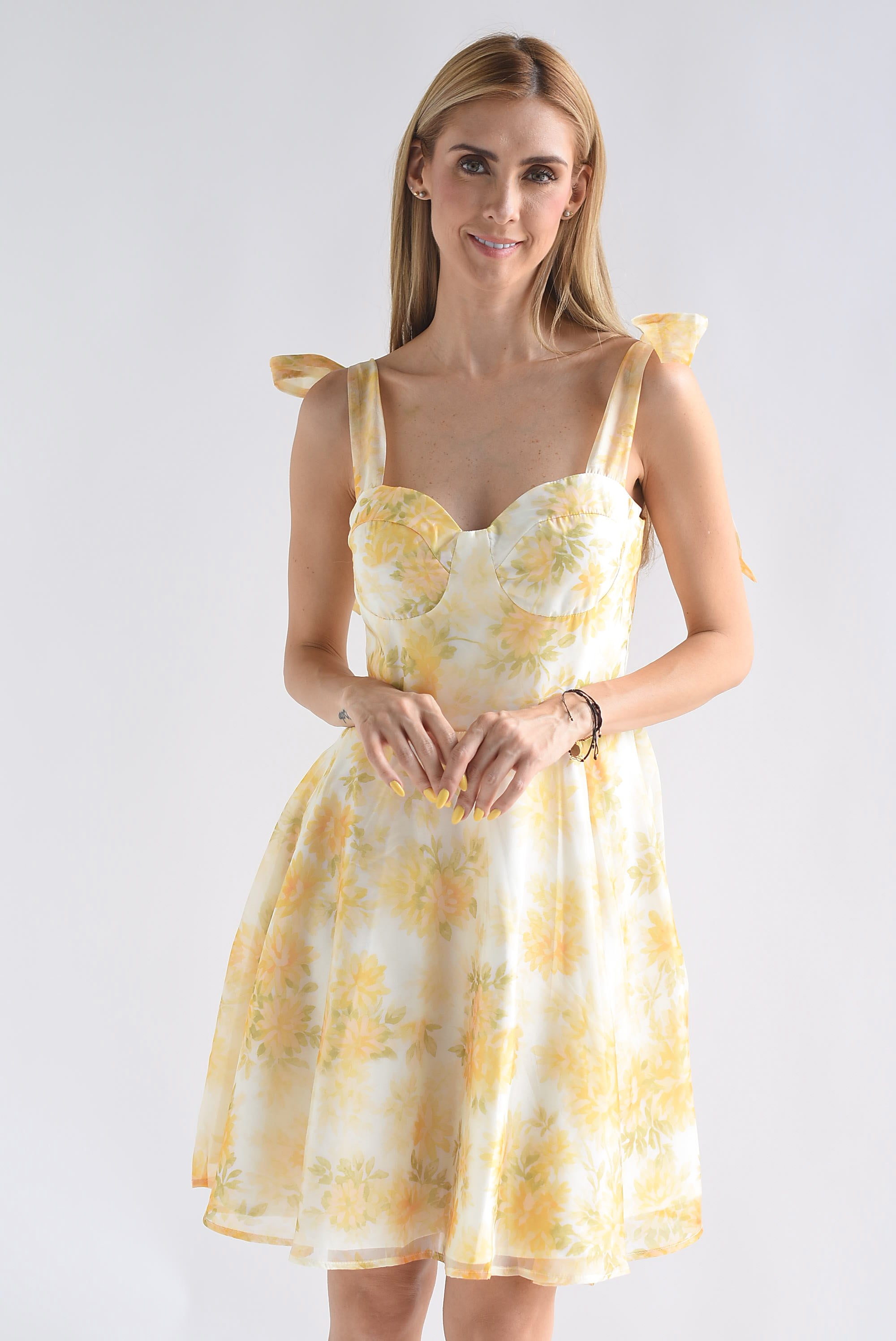 Vestido tirante lazo flores