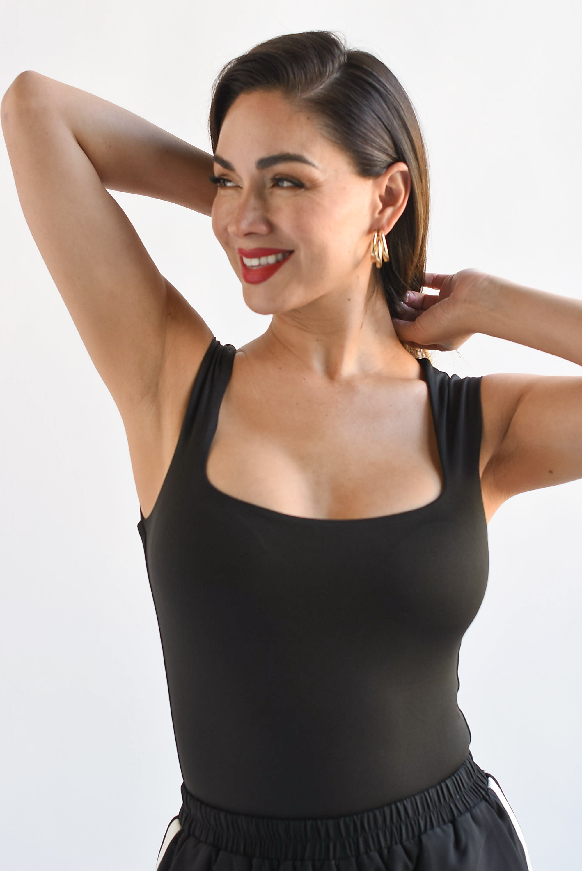 Body sin manga cuello cuadrado Negro