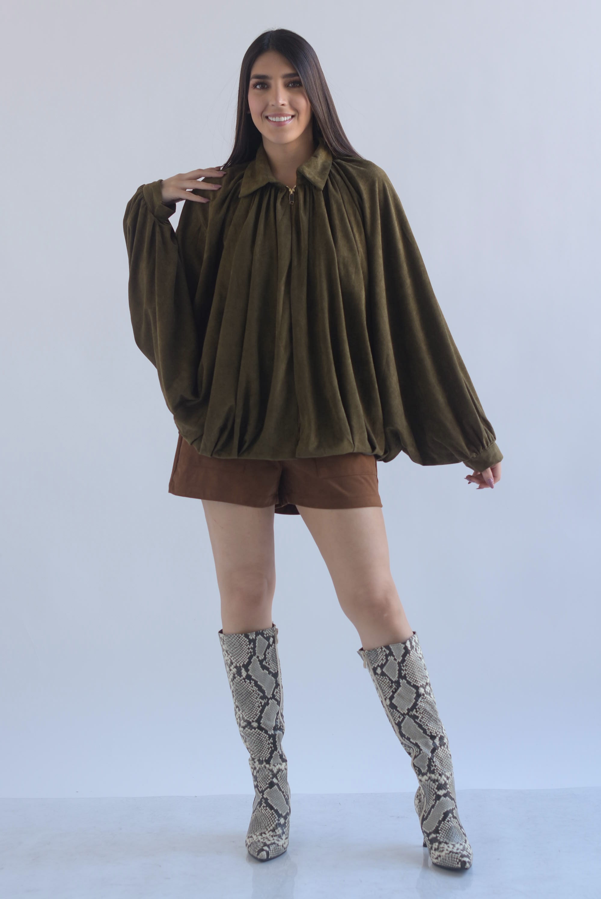 Chamarra globo suede manga vampiro