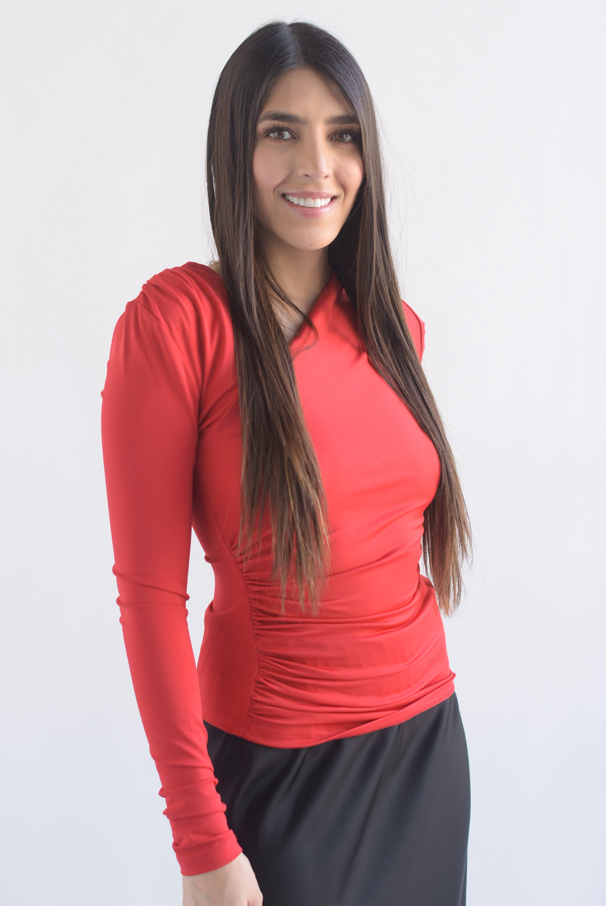 Blusa cuello asimétrico licra