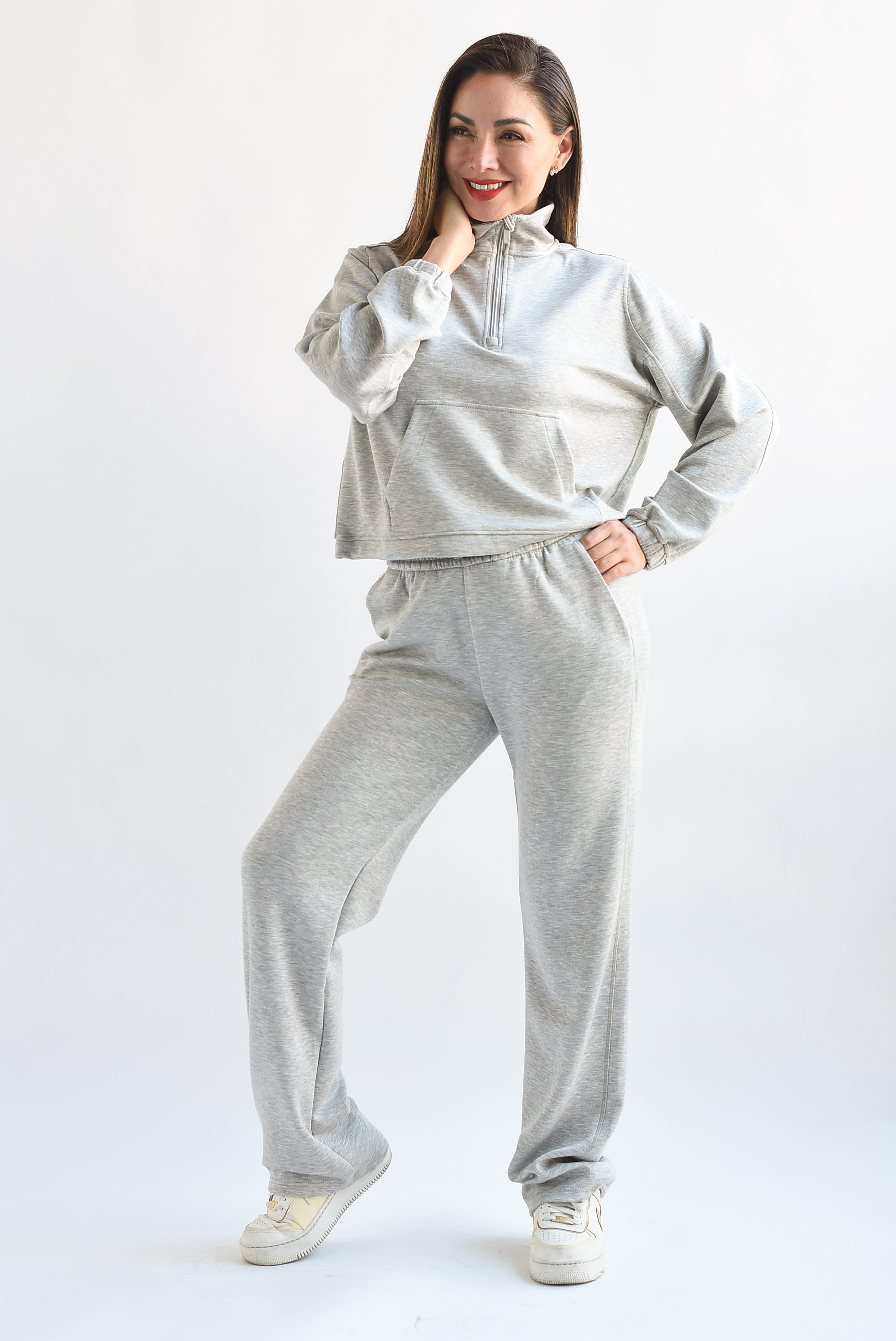 Set Pantalón y Sudadera cierre Gris