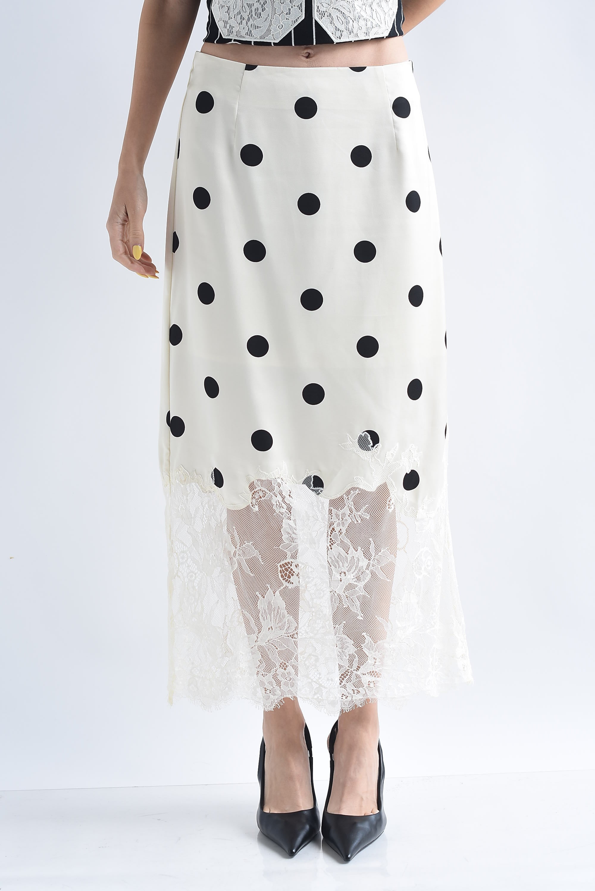 Falda lencera polka dots mitad encaje