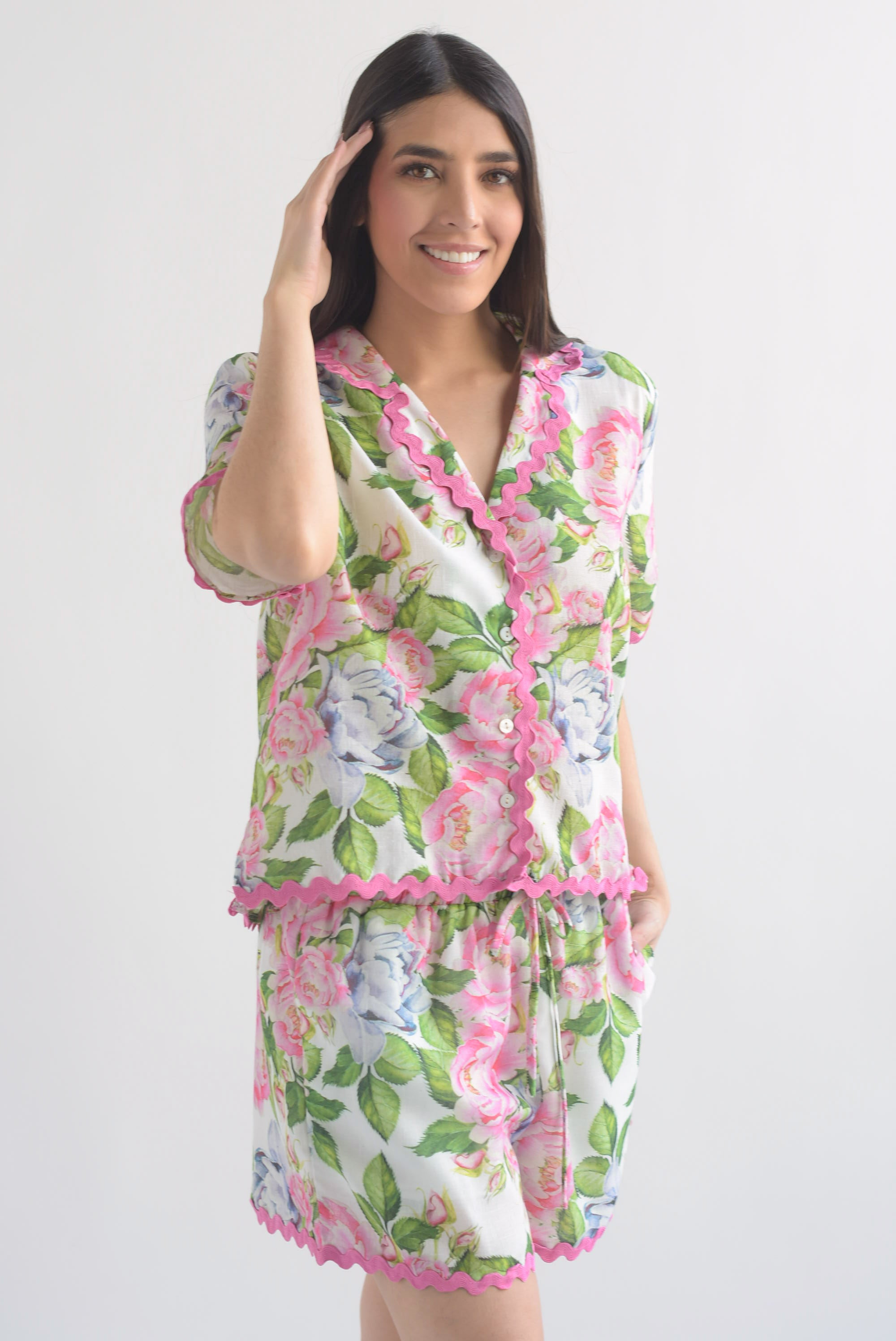 Set Short y Blusa flores filo ondas