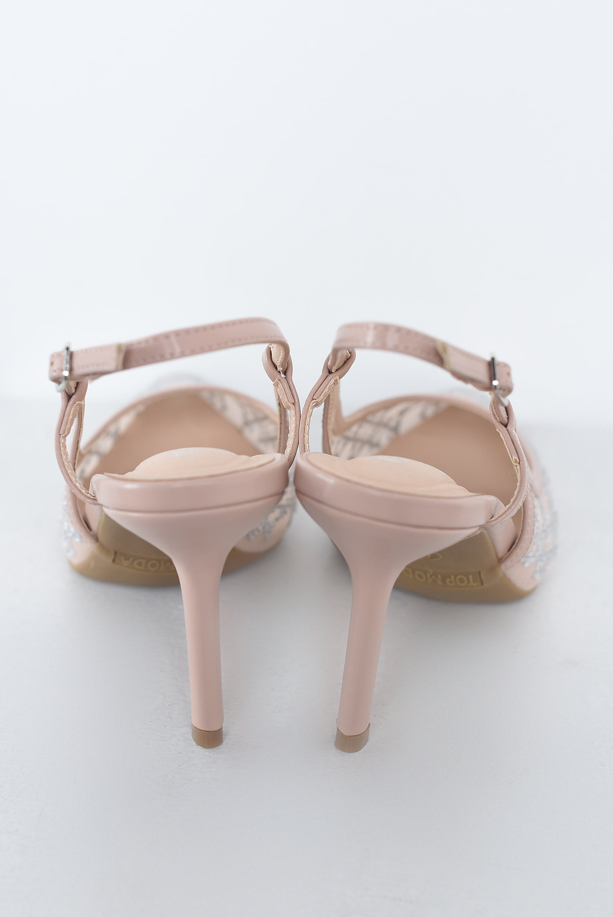 Zapatilla mesh y brillos