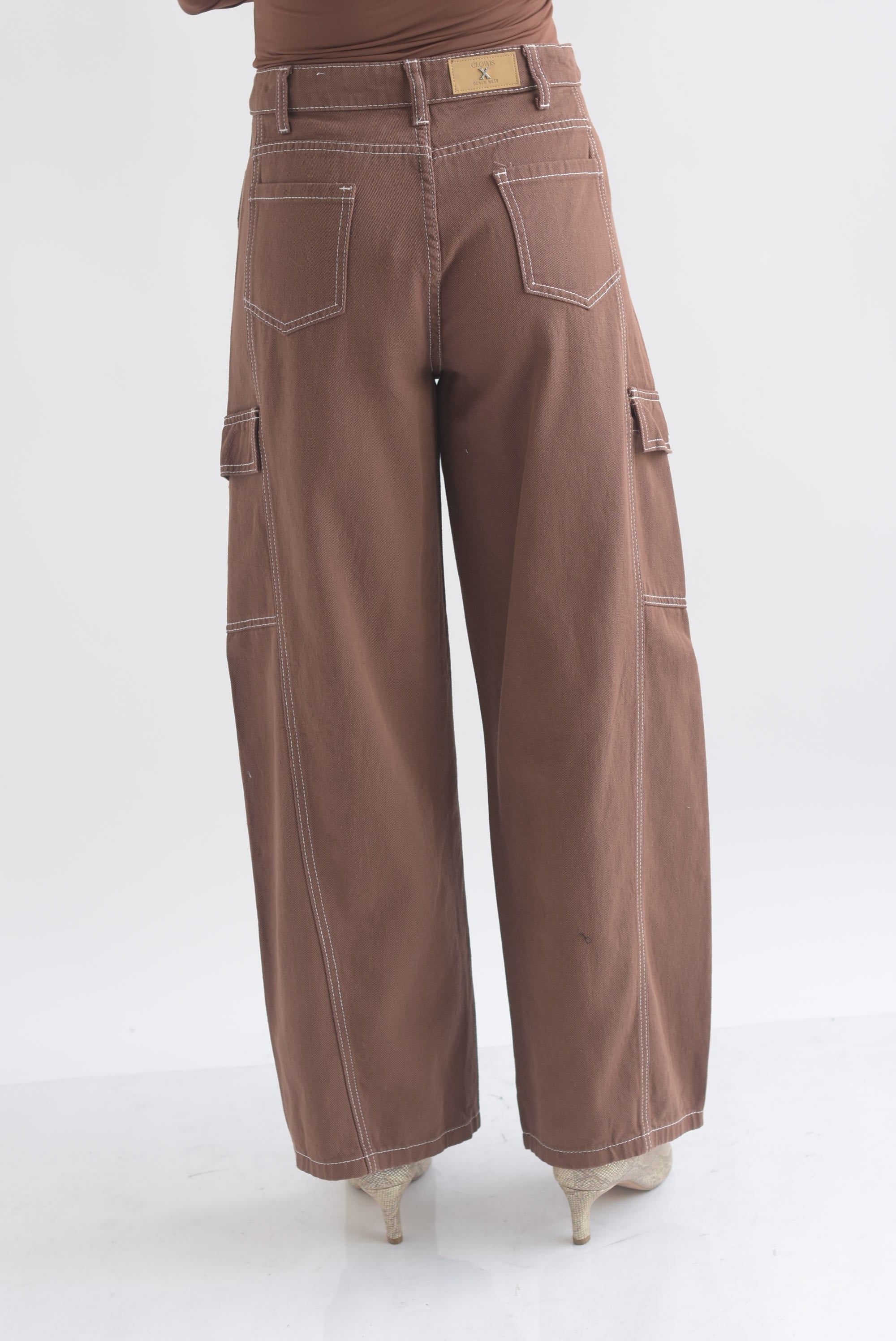 Jeans barrel costura