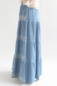 Fashion Styled Falda boho bordada Denim