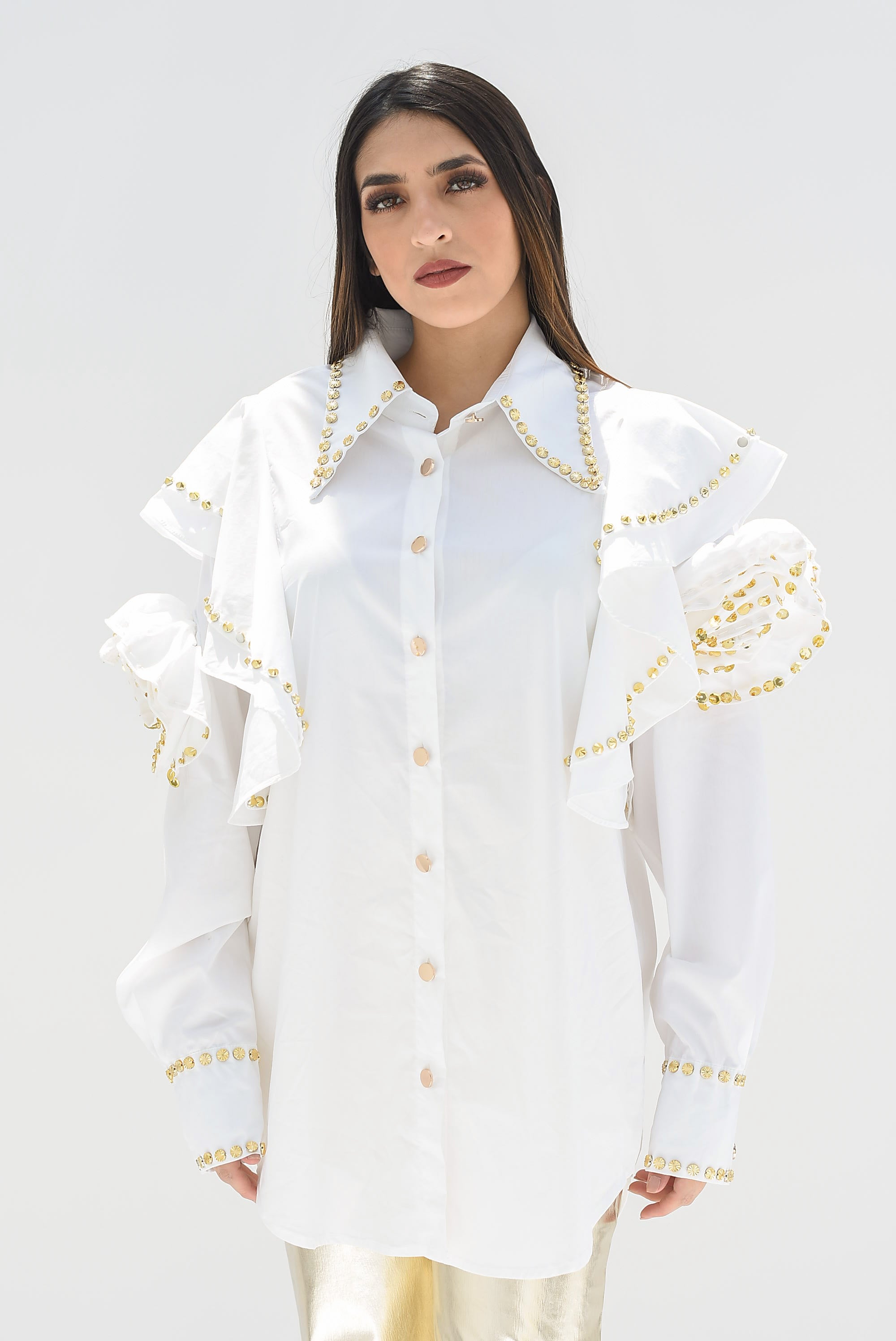 Camisa Flores 3D y estoperoles Blanca