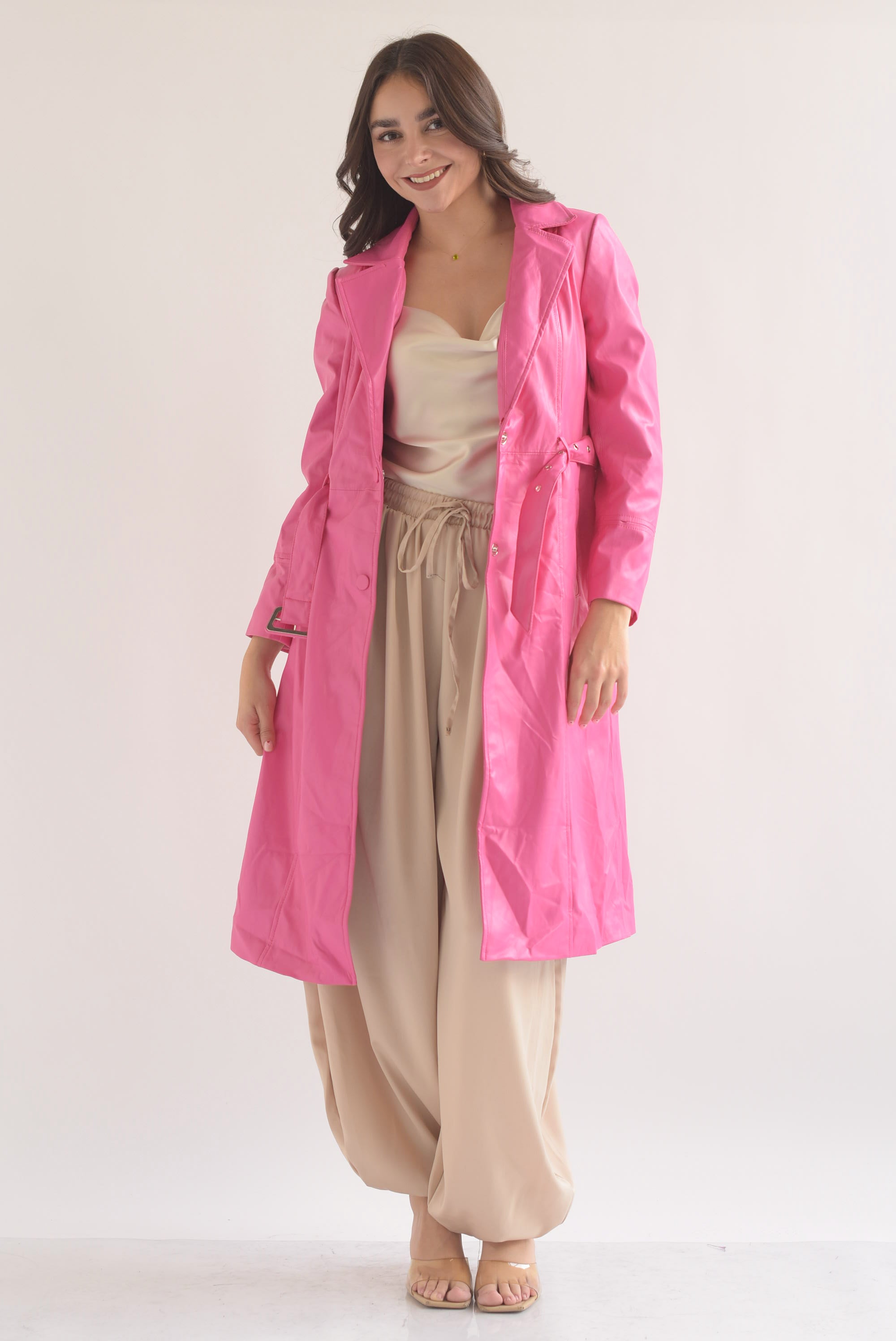 Gabardina vinipiel cuello y puños faux fur Rosa