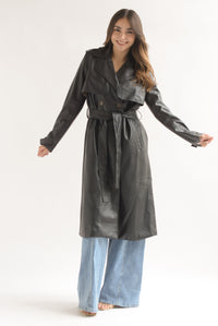 Fashion Styled Gabardina vinipiel Negra