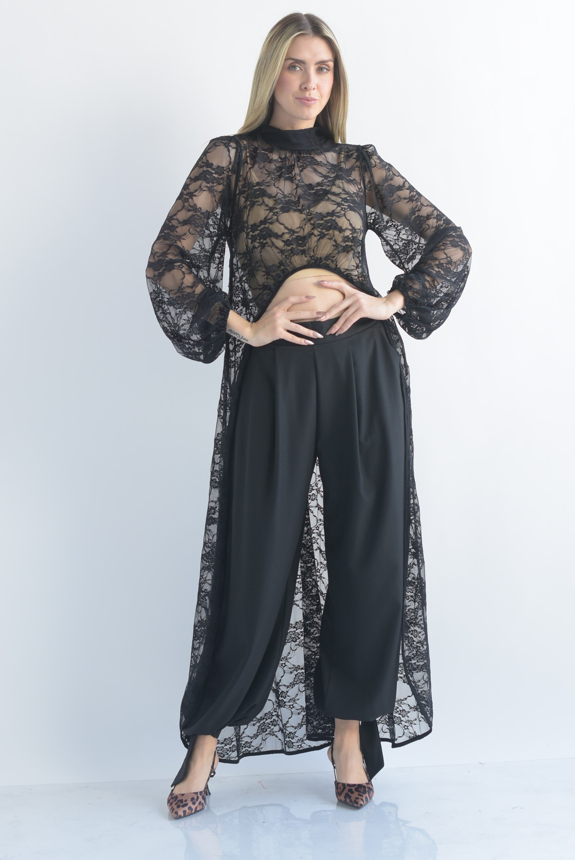 Pantalón globo tobillos anchos cinta