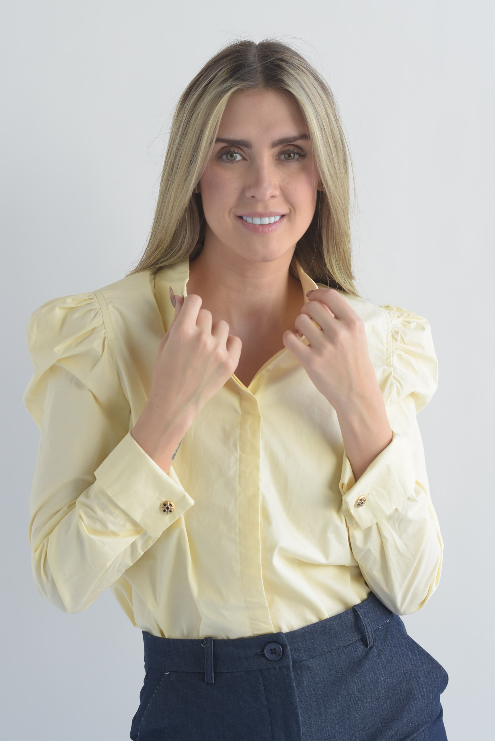 Camisa manga puffy mancuernas