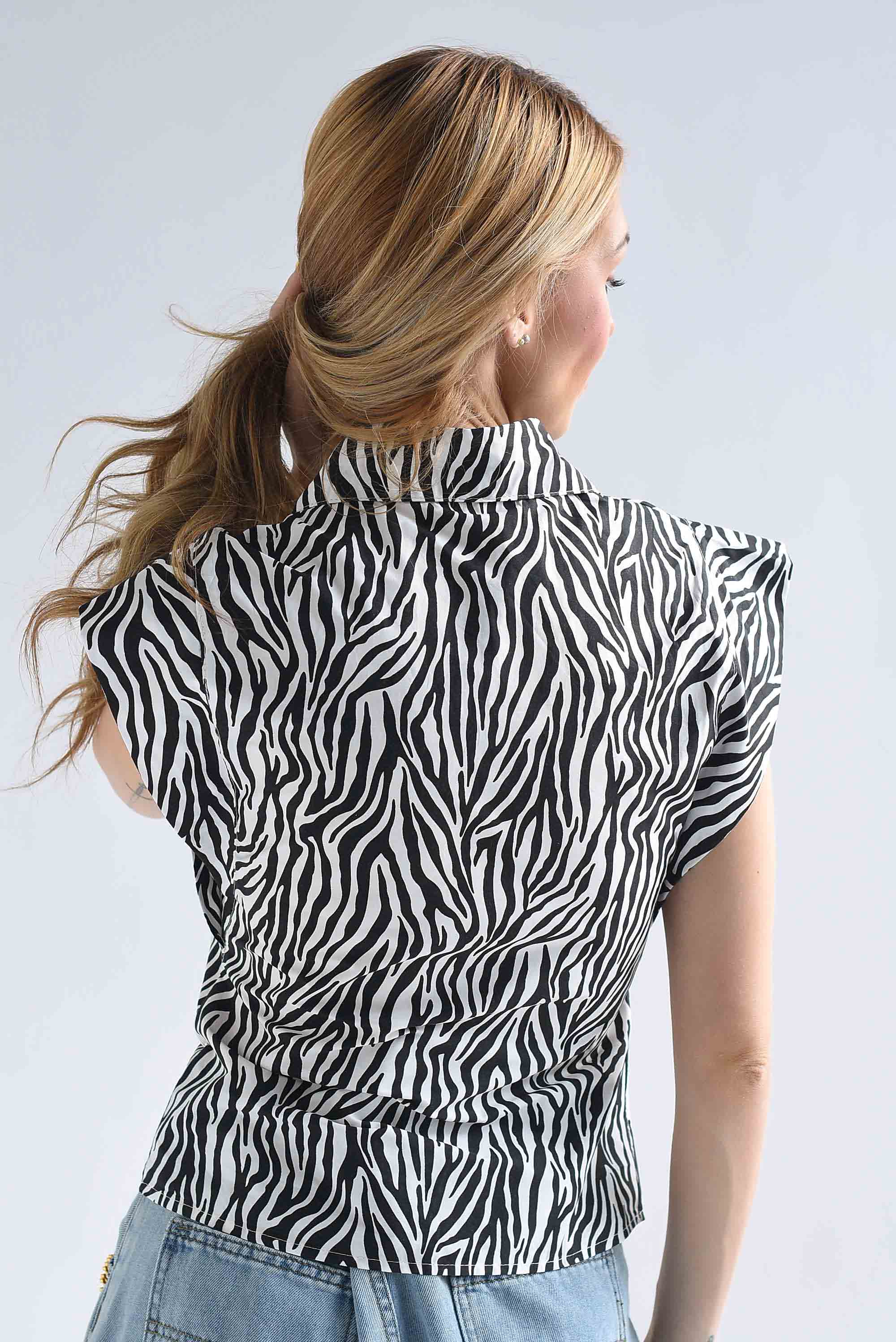 Blusa Zebra cuello picos