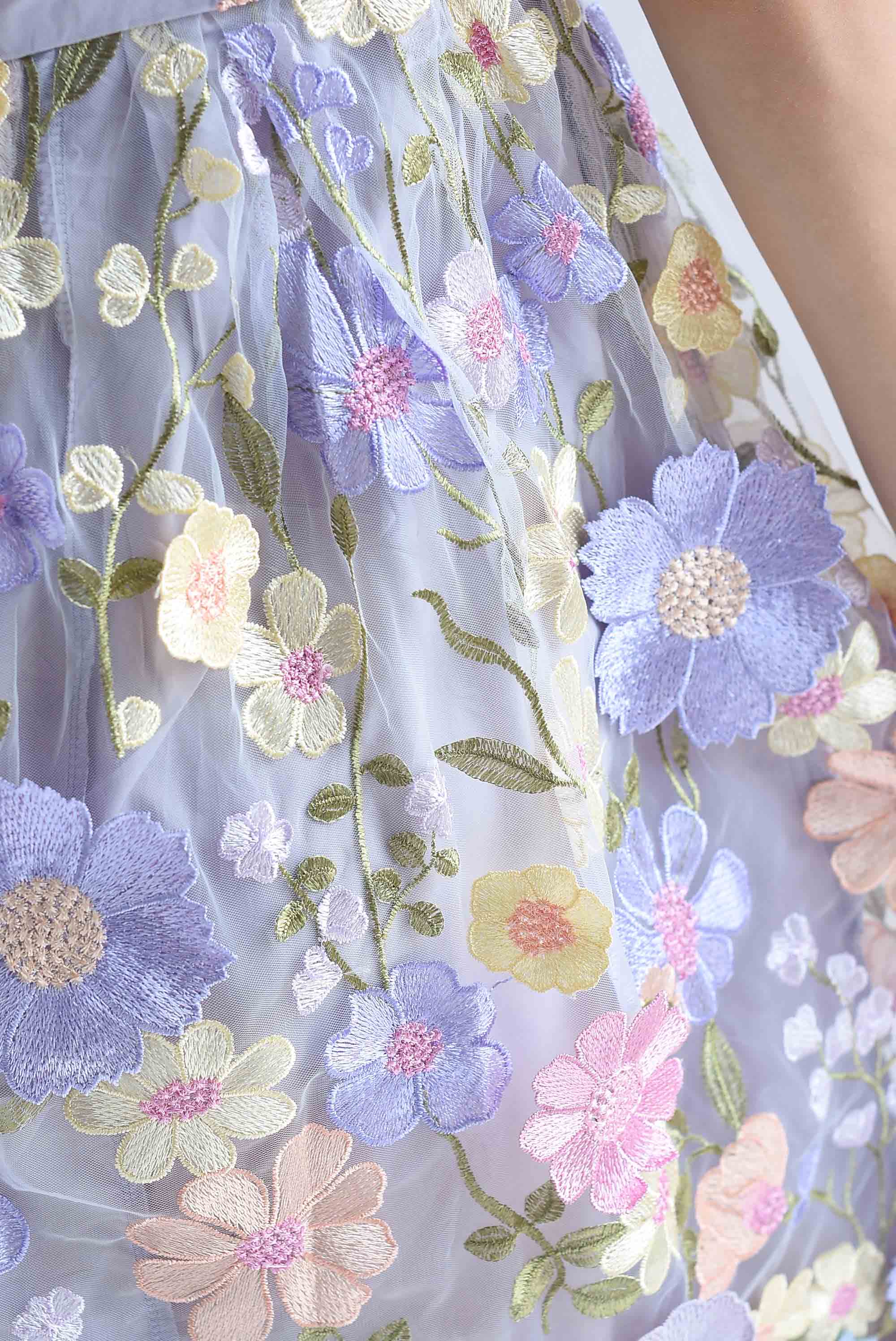 Vestido tirantes tulle flores