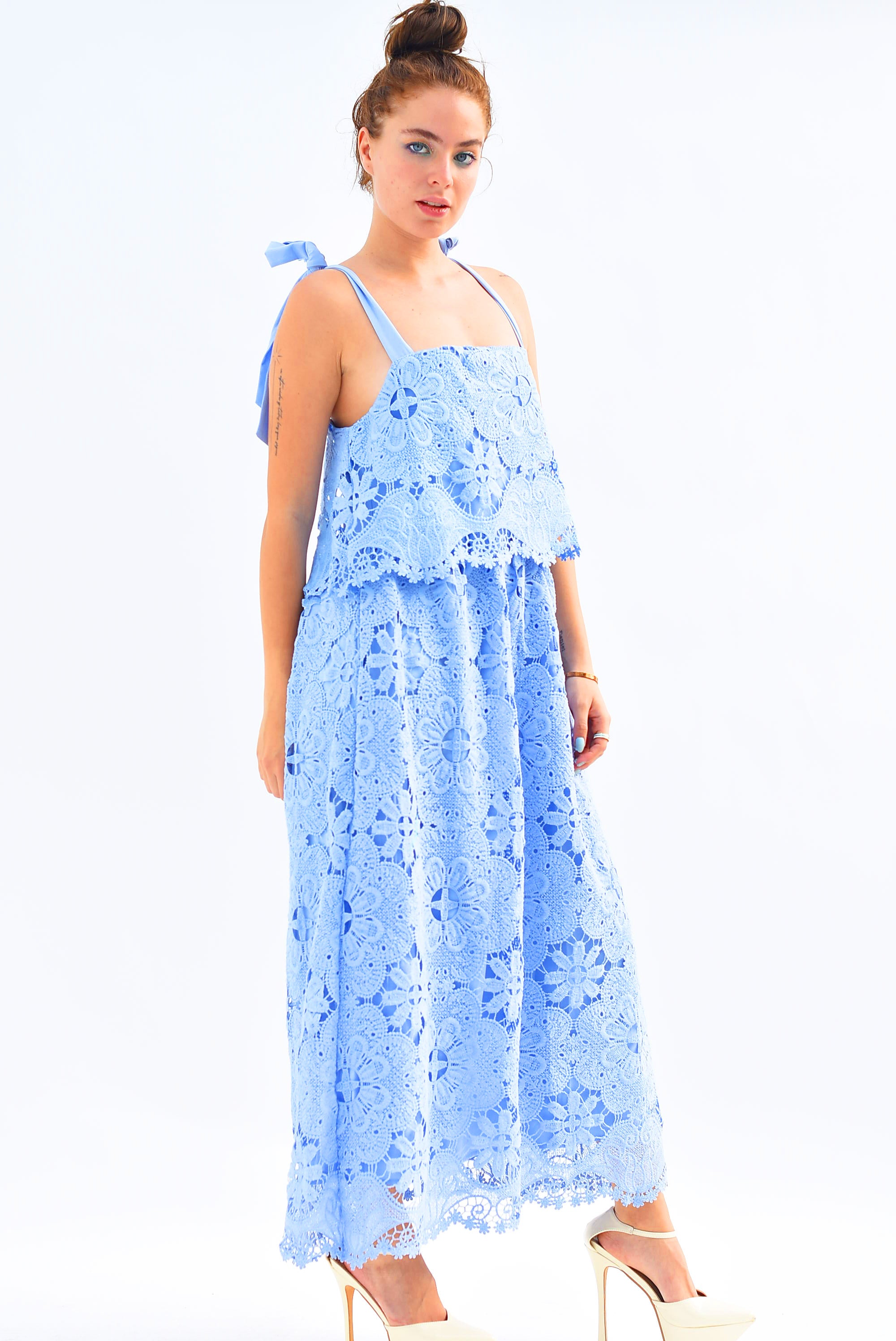 Vestido guipur tirantes listón Azul