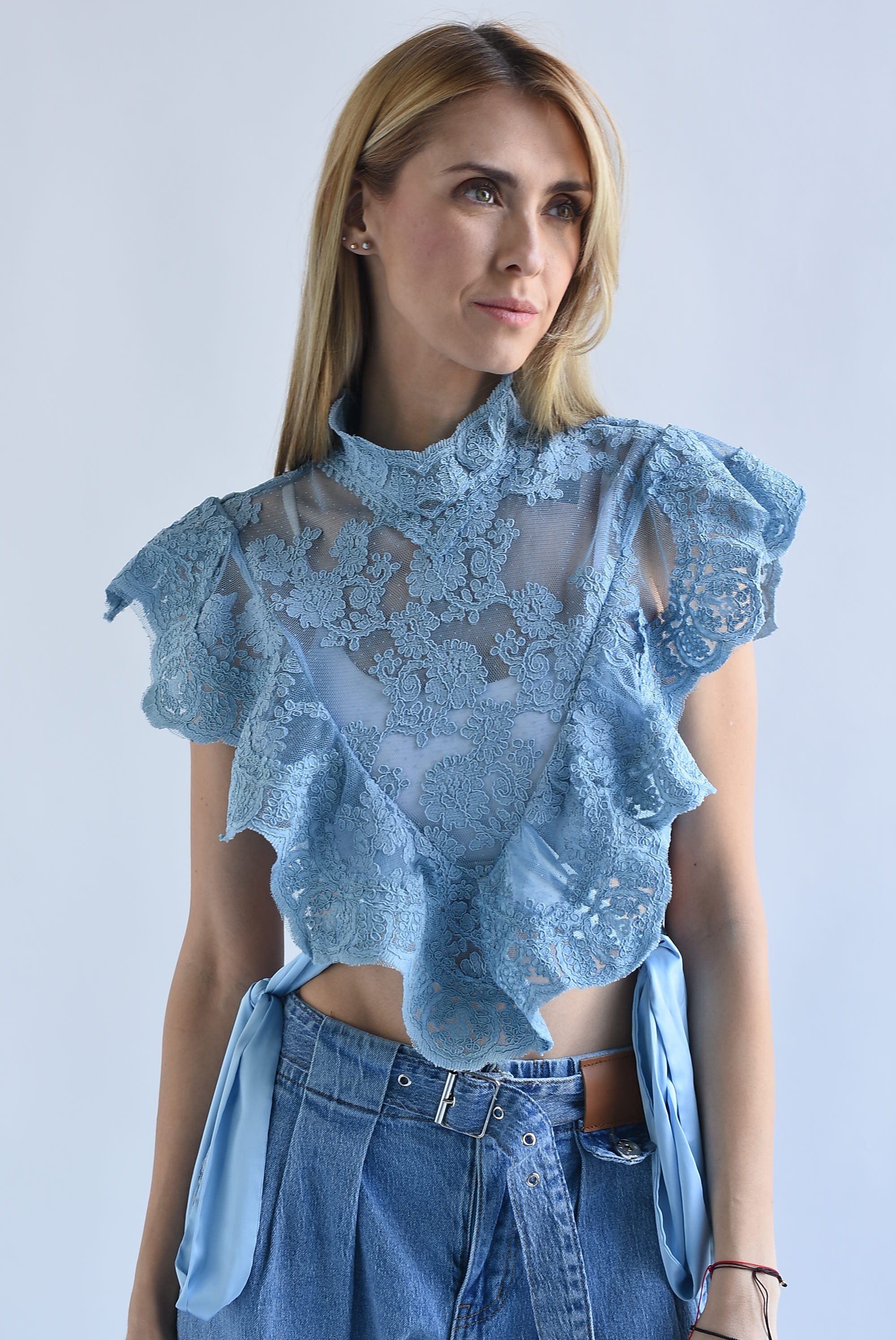 Blusa lazos encaje