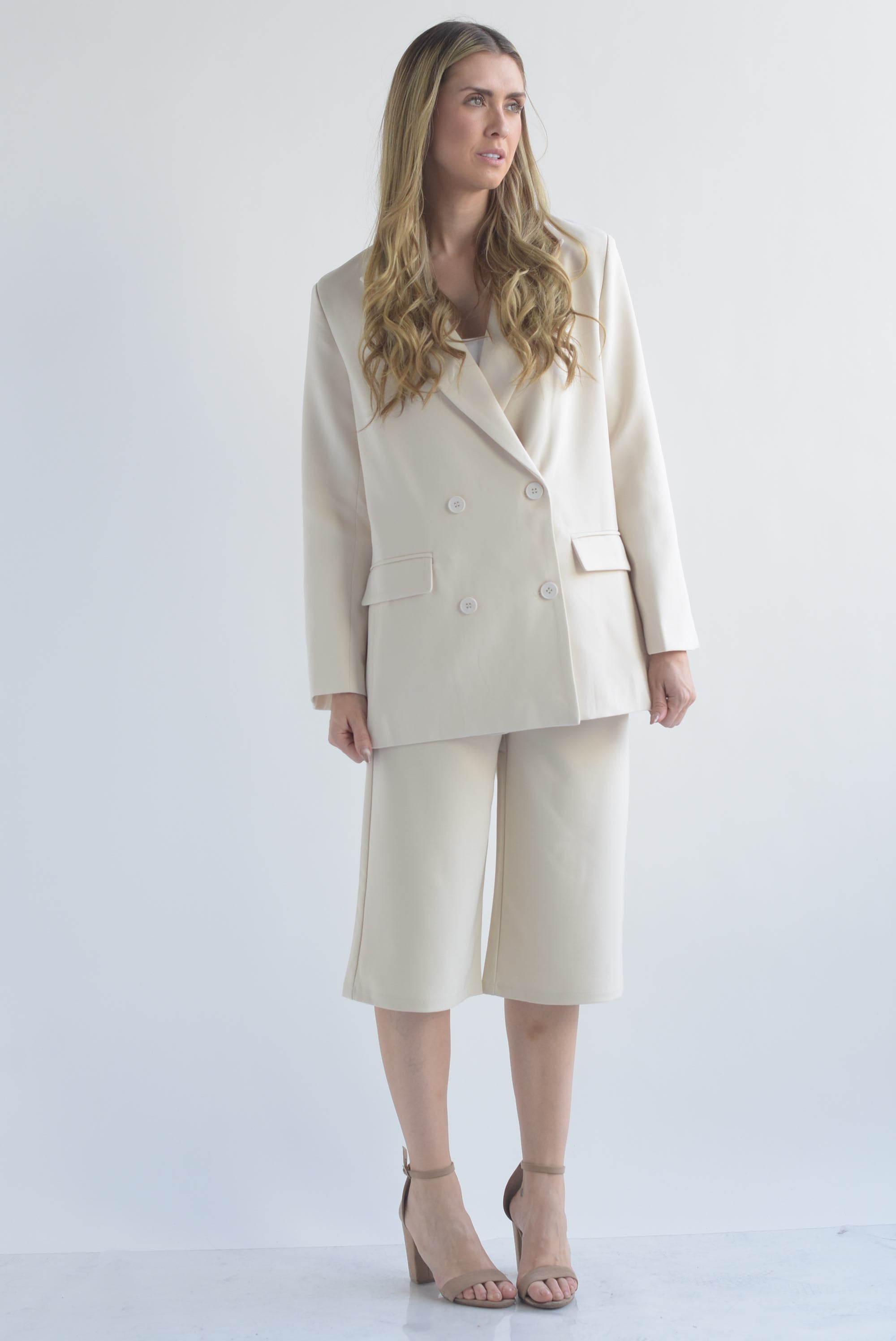 Set Bermuda larga y Blazer