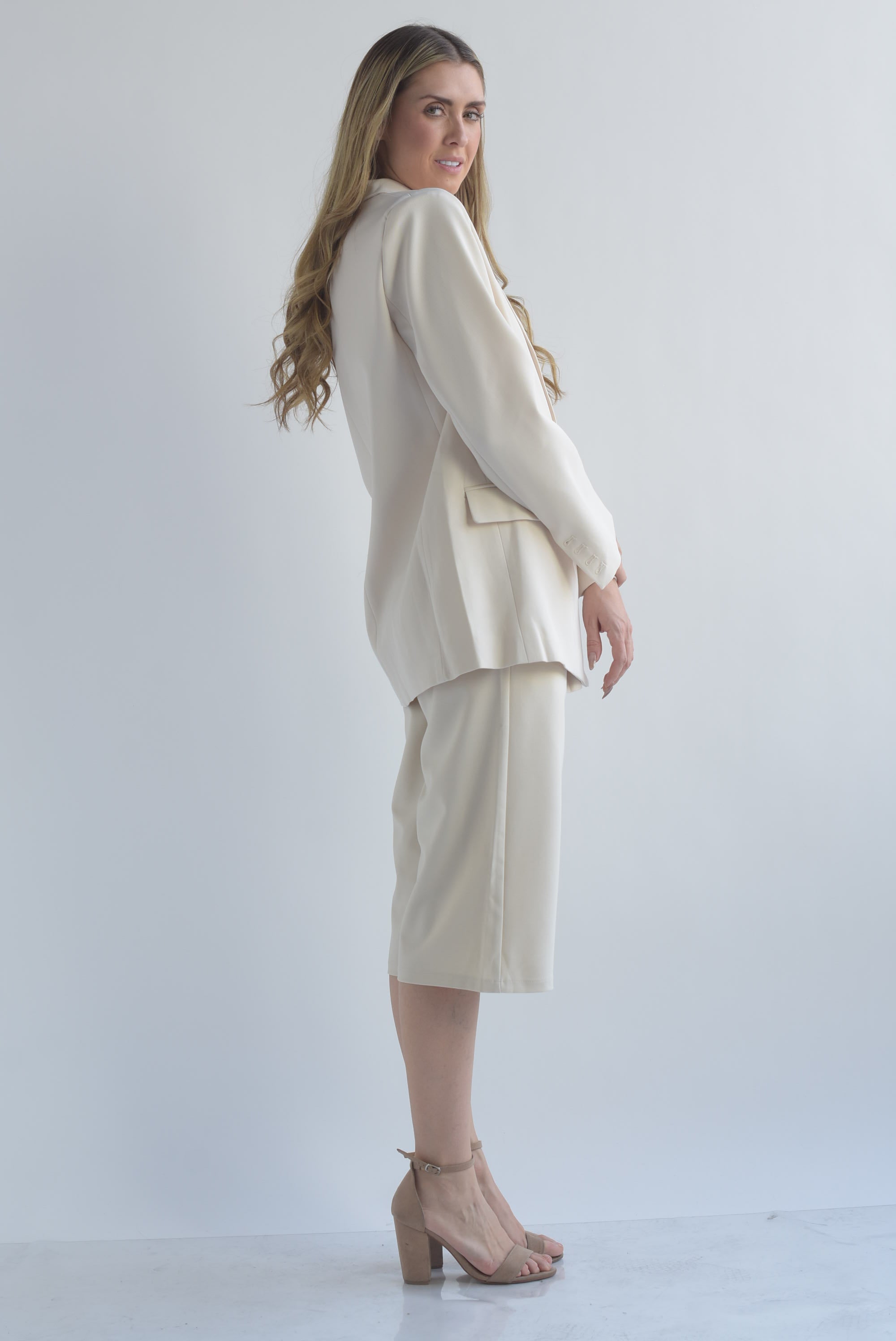 Set Bermuda larga y Blazer