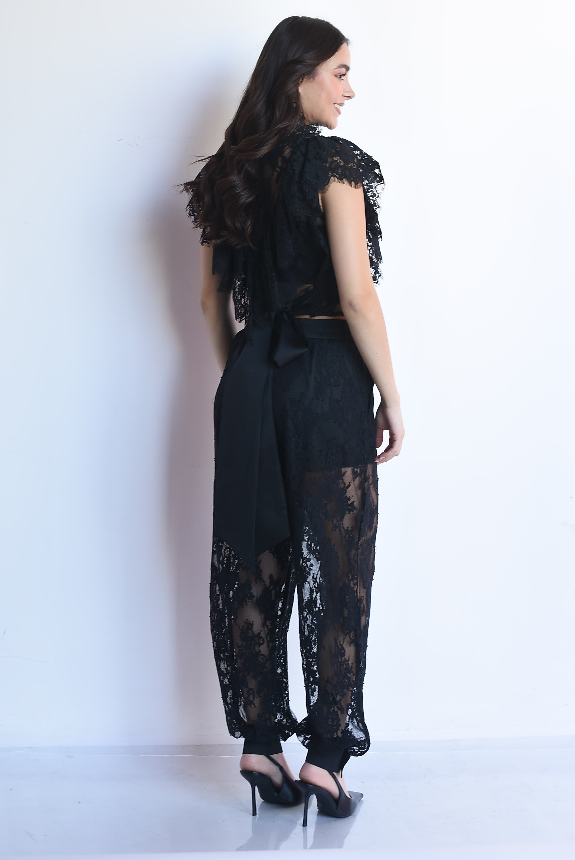 Set Pantalón globo y Blusa cinta encaje