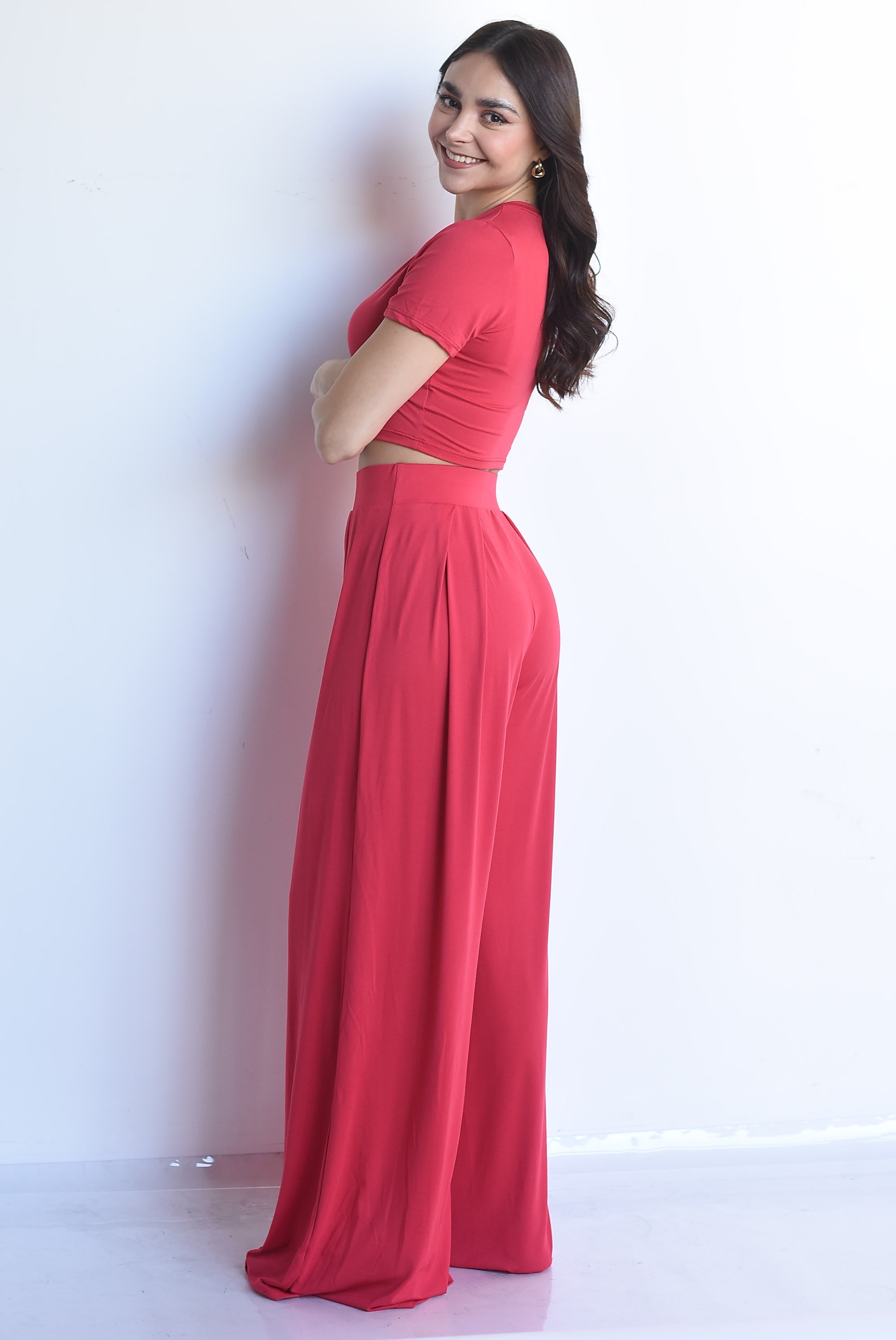 Set Pantalón wide leg y T-Shirt crop