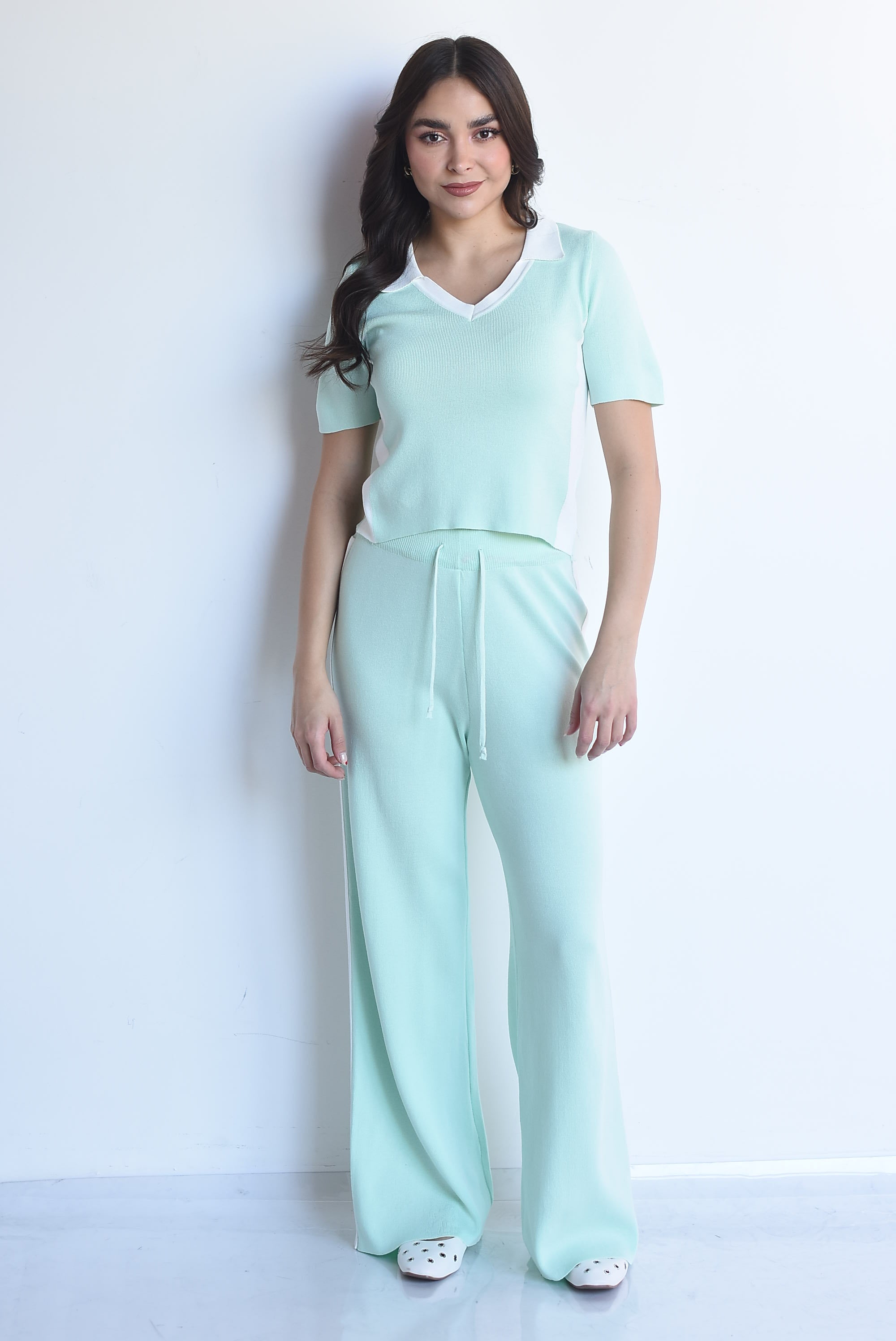 Set Pantalón y Blusa tipo polo track punto