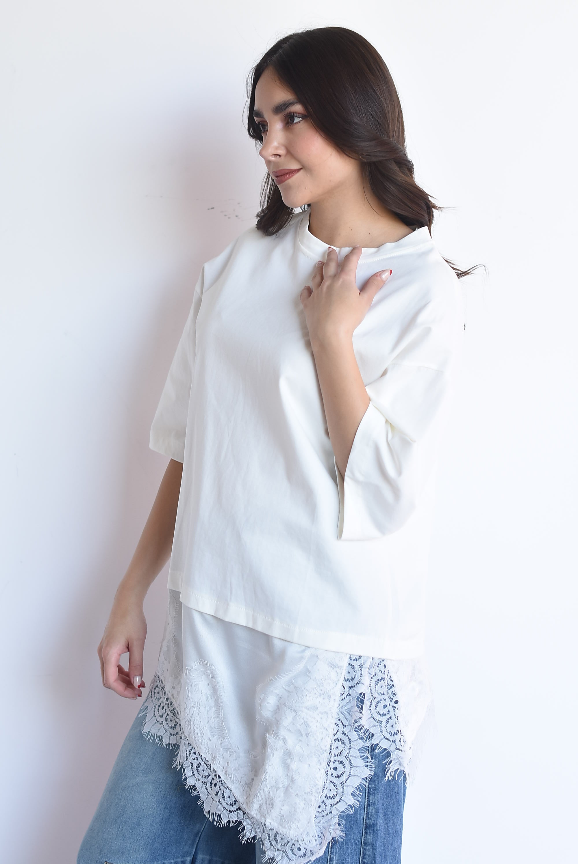 T-shirt dress con lencero asimétrico